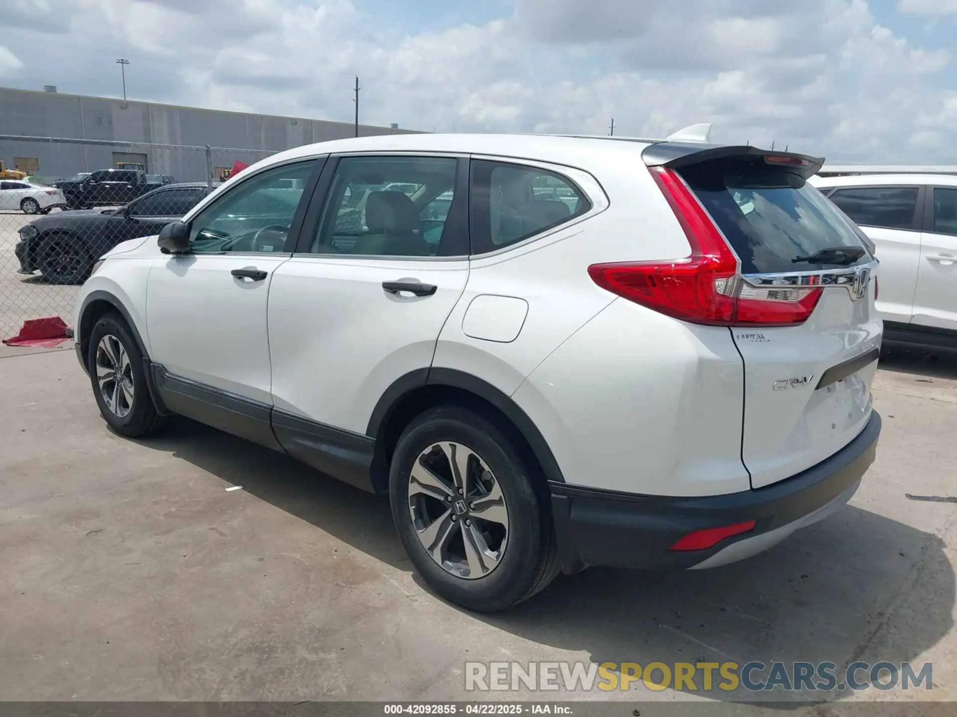 3 Фотография поврежденного автомобиля 2HKRW5H32KH414940 HONDA CR-V 2019