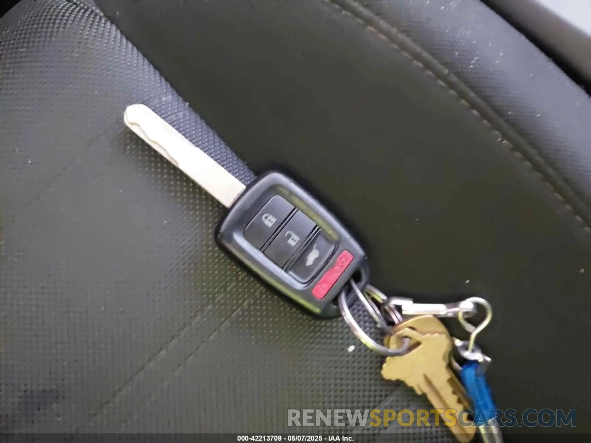 11 Фотография поврежденного автомобиля 2HKRW5H33KH412873 HONDA CR-V 2019