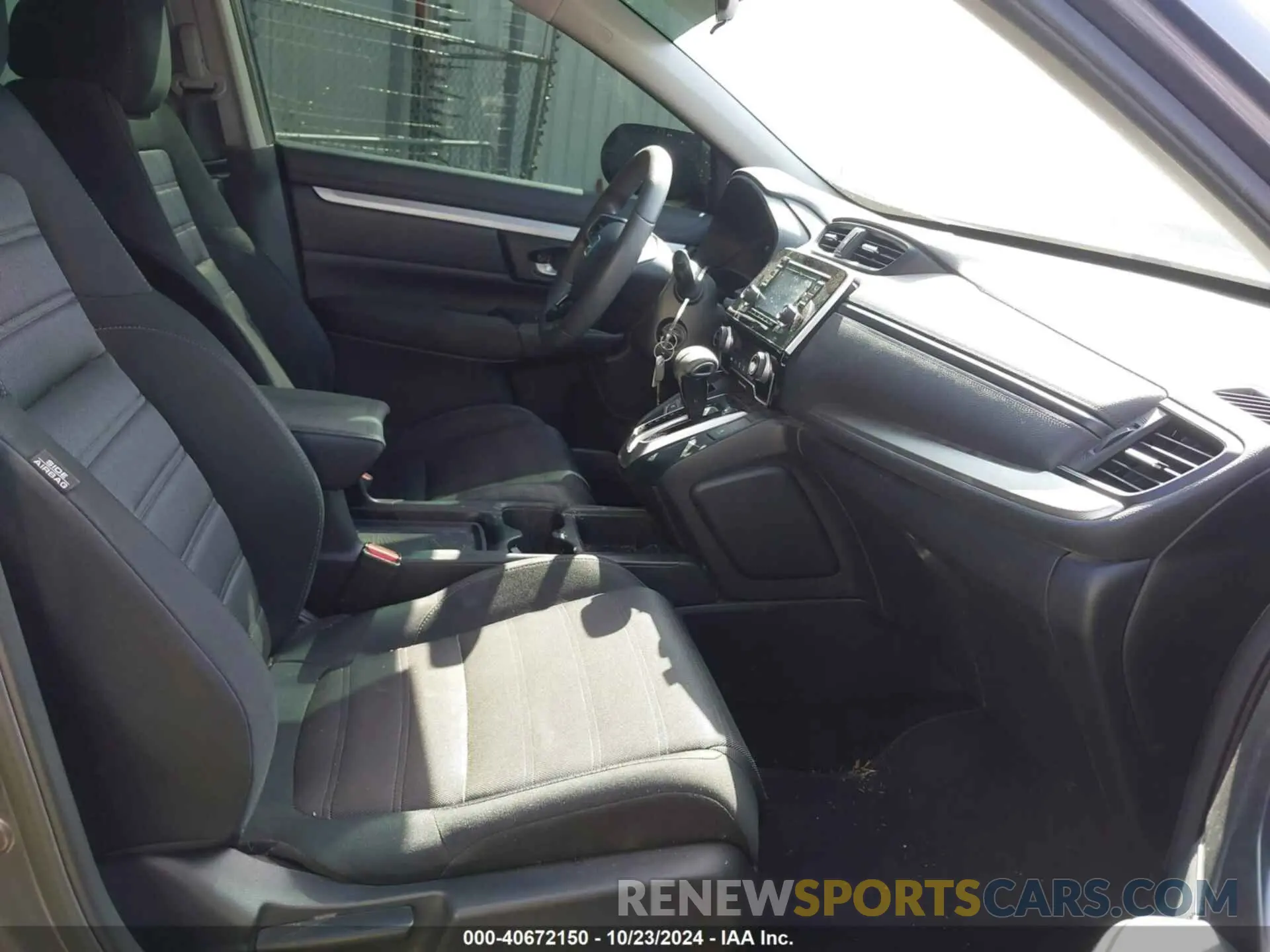 5 Photograph of a damaged car 2HKRW5H33KH420732 HONDA CR-V 2019