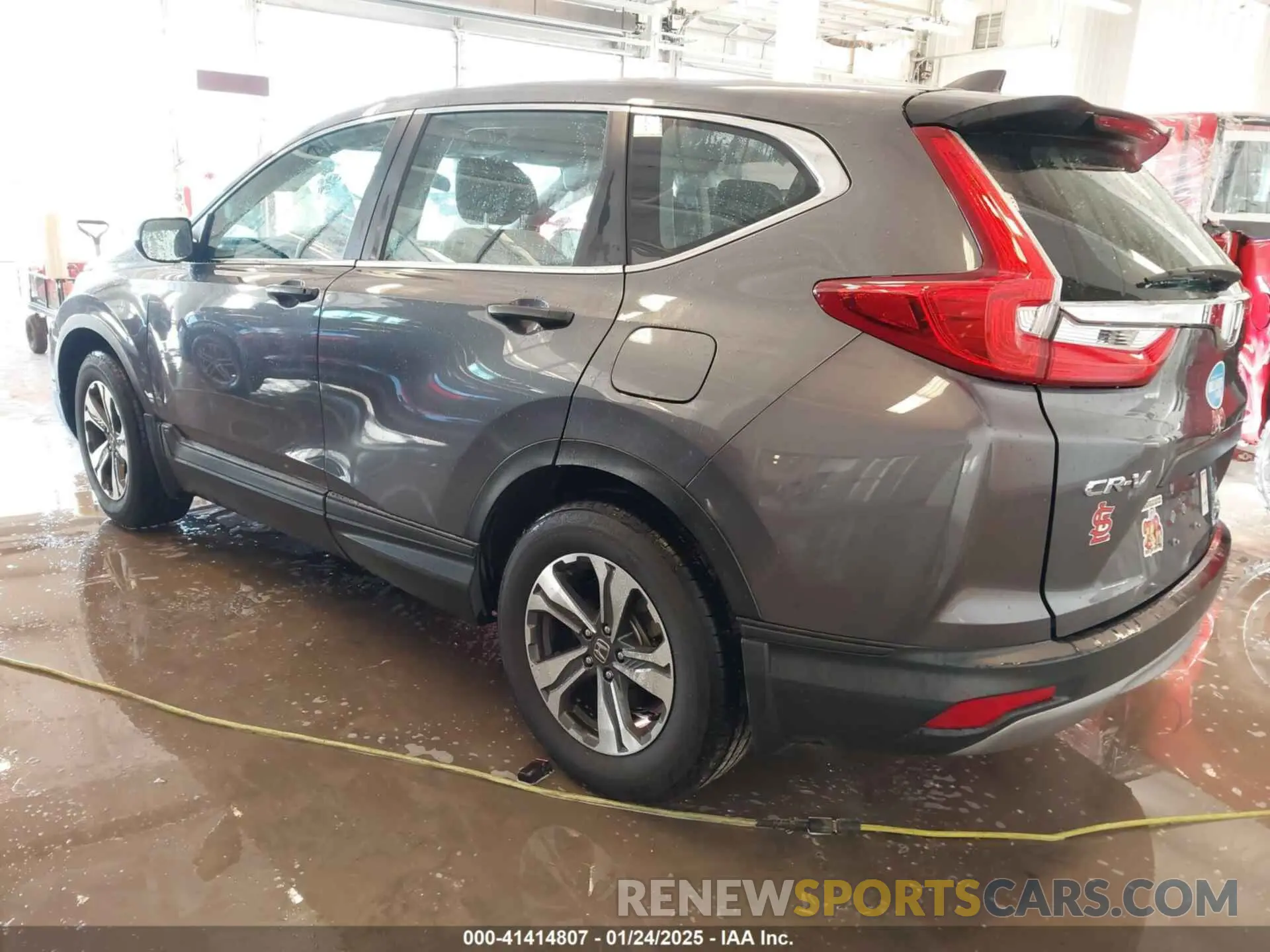 3 Фотография поврежденного автомобиля 2HKRW5H36KH422345 HONDA CR-V 2019