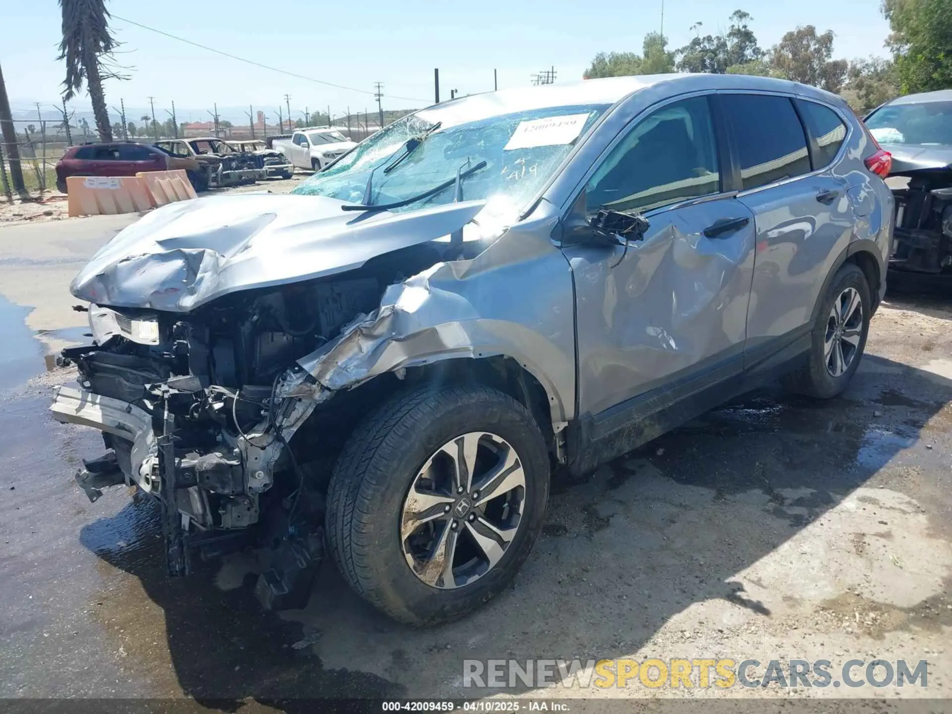 2 Photograph of a damaged car 2HKRW5H38KH406888 HONDA CR-V 2019