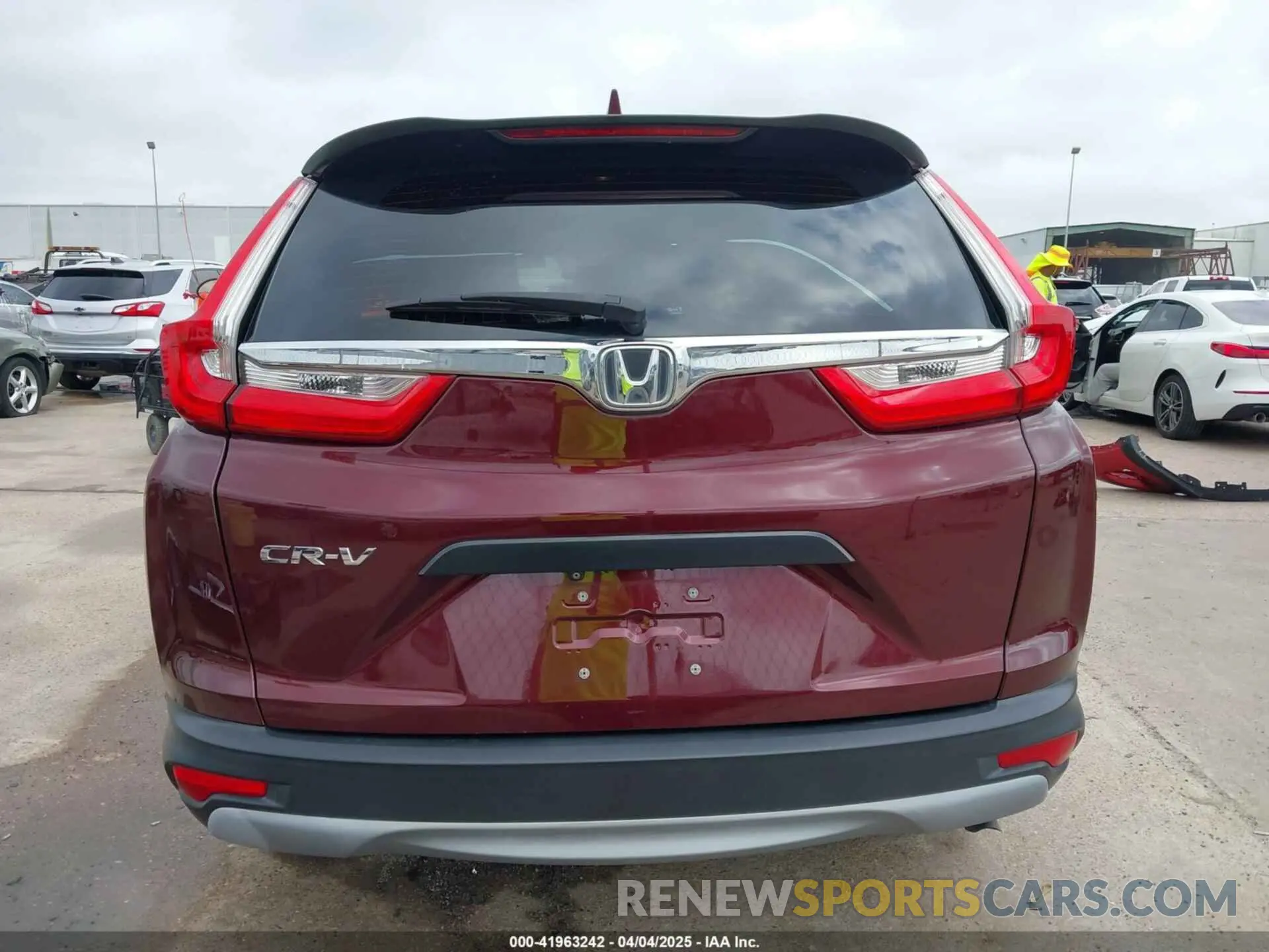 17 Фотография поврежденного автомобиля 2HKRW5H38KH409192 HONDA CR-V 2019