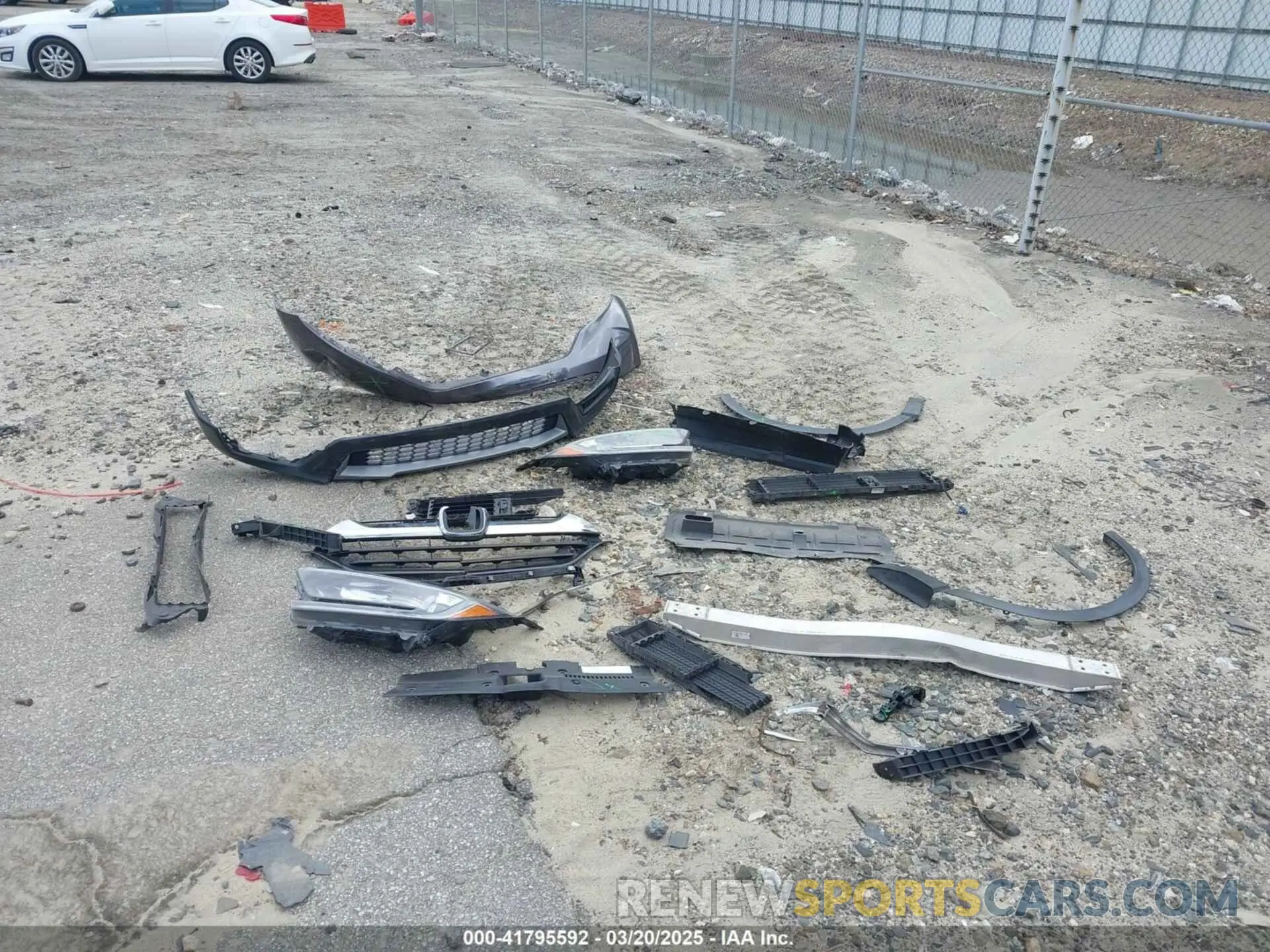 12 Фотография поврежденного автомобиля 2HKRW6H30KH208392 HONDA CR-V 2019