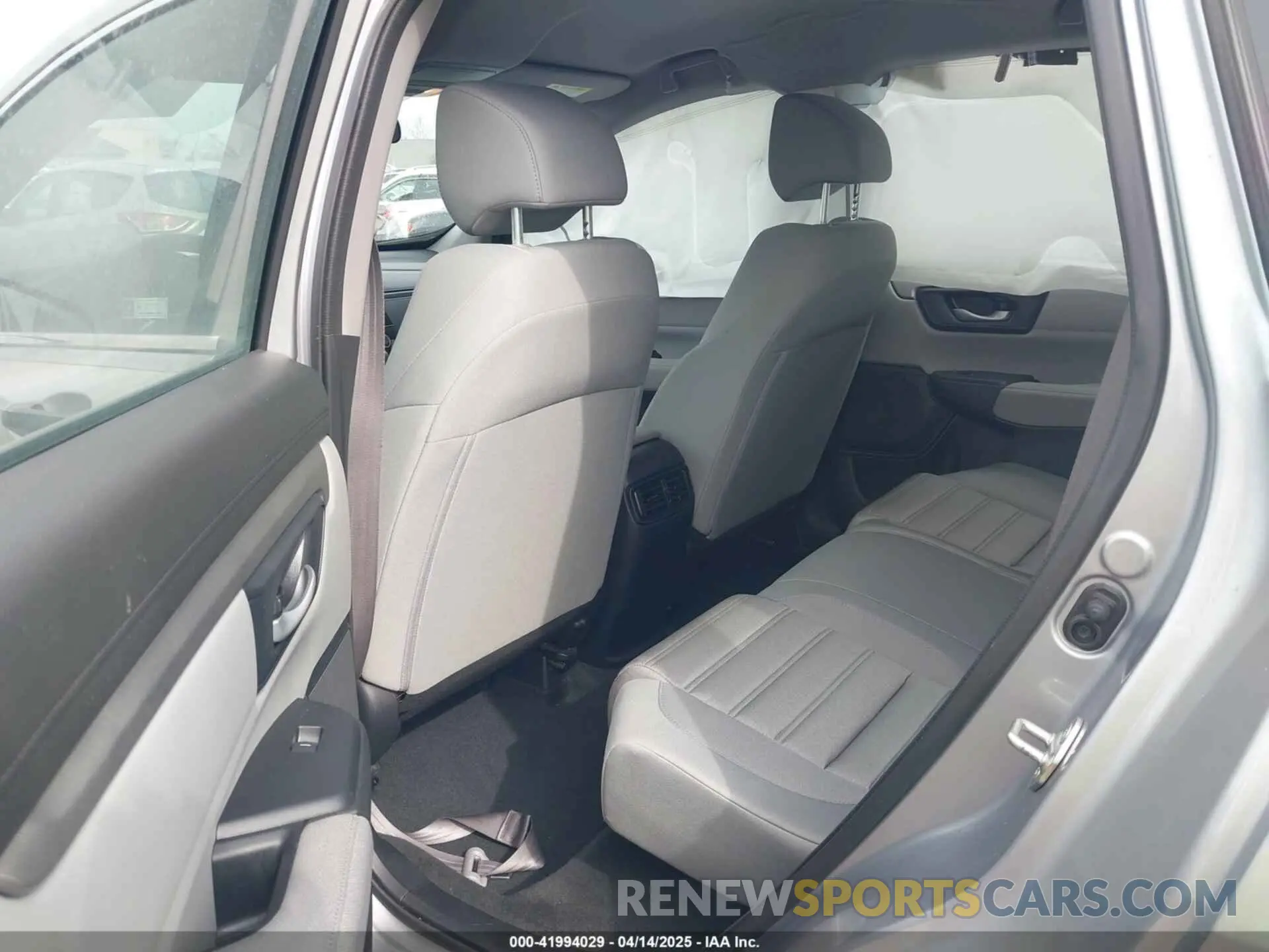 8 Фотография поврежденного автомобиля 2HKRW6H30KH219554 HONDA CR-V 2019