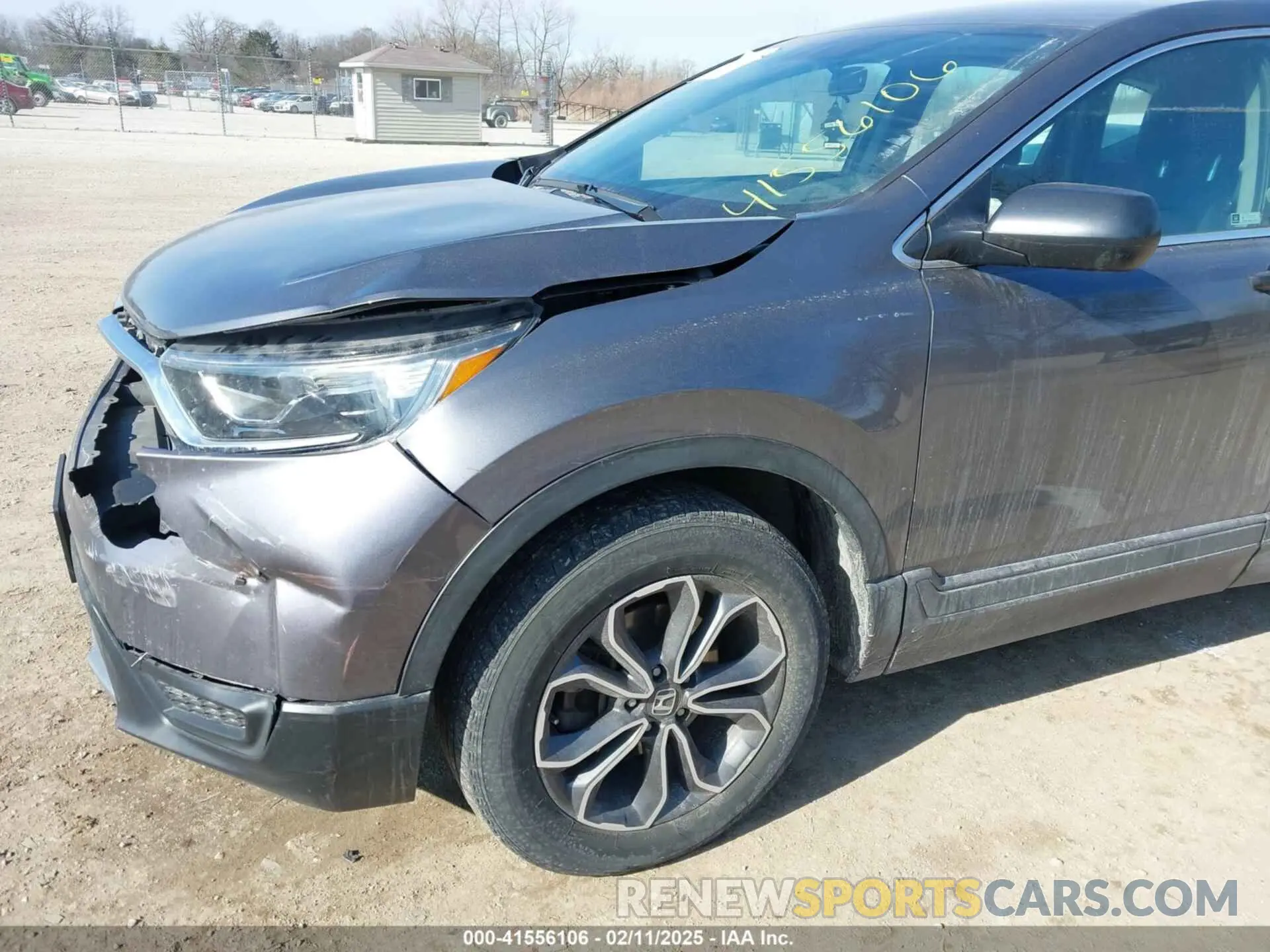 17 Photograph of a damaged car 2HKRW6H32KH208586 HONDA CR-V 2019