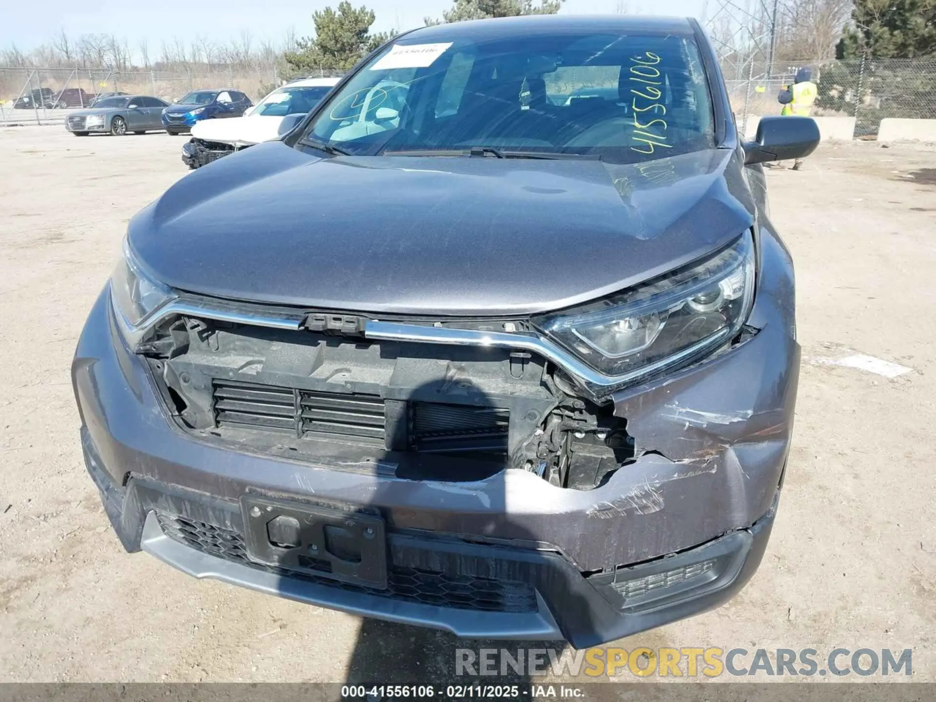 18 Photograph of a damaged car 2HKRW6H32KH208586 HONDA CR-V 2019