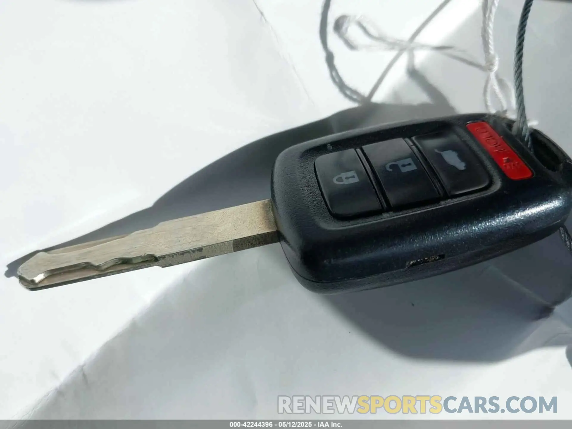 11 Photograph of a damaged car 2HKRW6H32KH223945 HONDA CR-V 2019