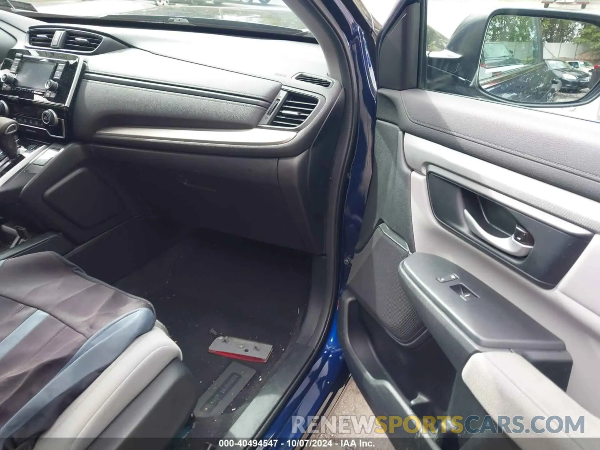 5 Photograph of a damaged car 2HKRW6H34KH204409 HONDA CR-V 2019