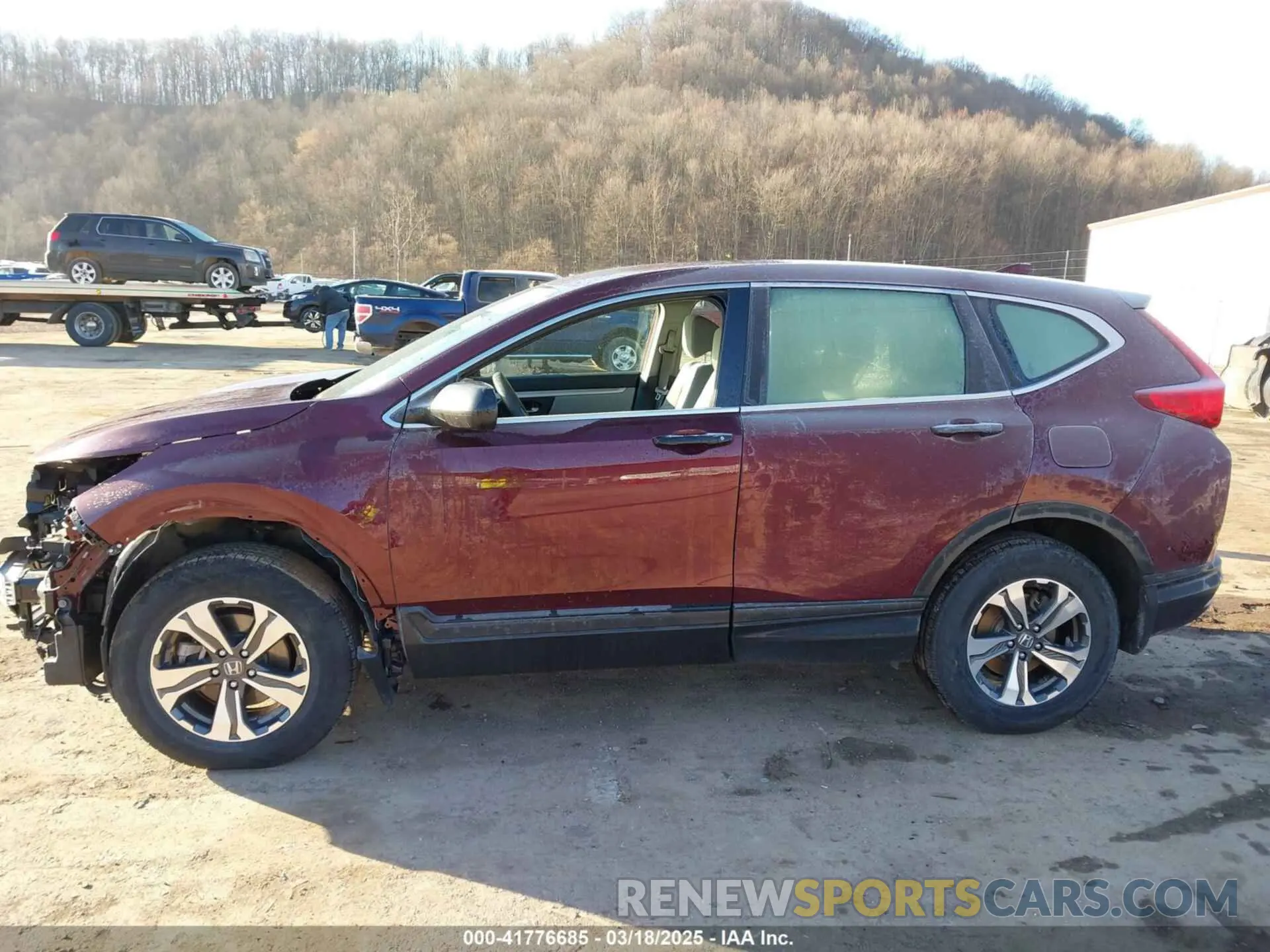 15 Photograph of a damaged car 2HKRW6H34KH210131 HONDA CR-V 2019