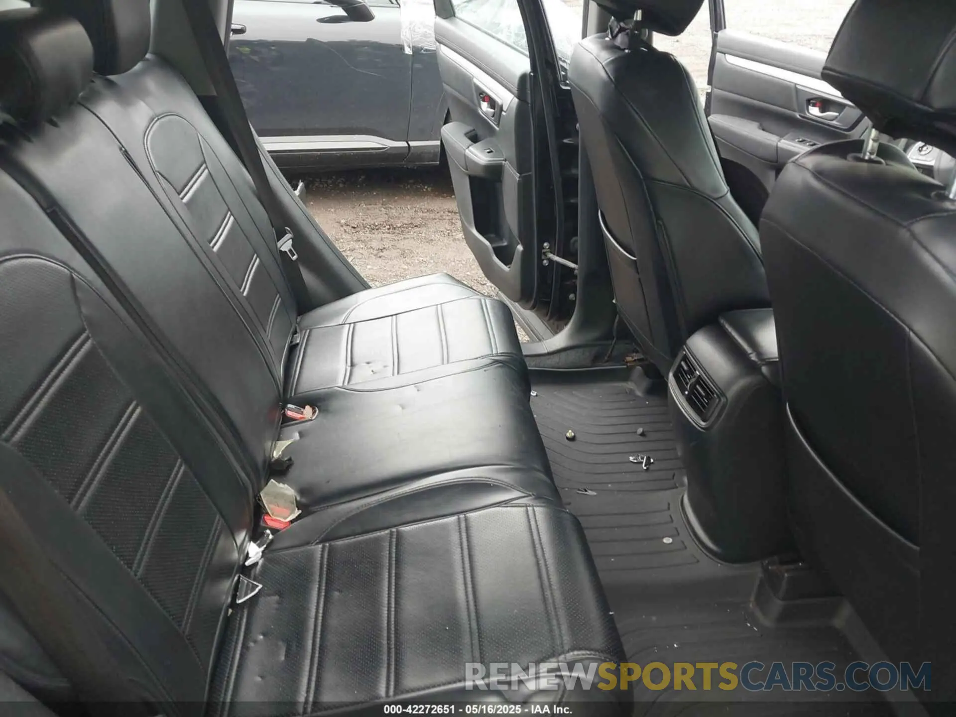 8 Фотография поврежденного автомобиля 2HKRW6H36KH219848 HONDA CR-V 2019