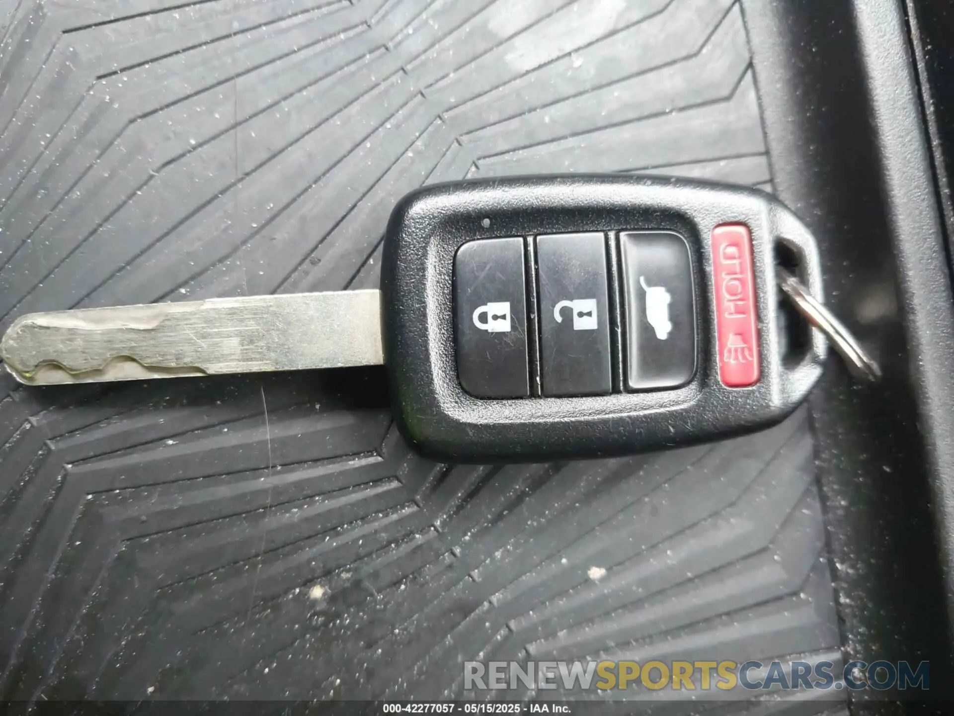 11 Photograph of a damaged car 2HKRW6H38KH209029 HONDA CR-V 2019
