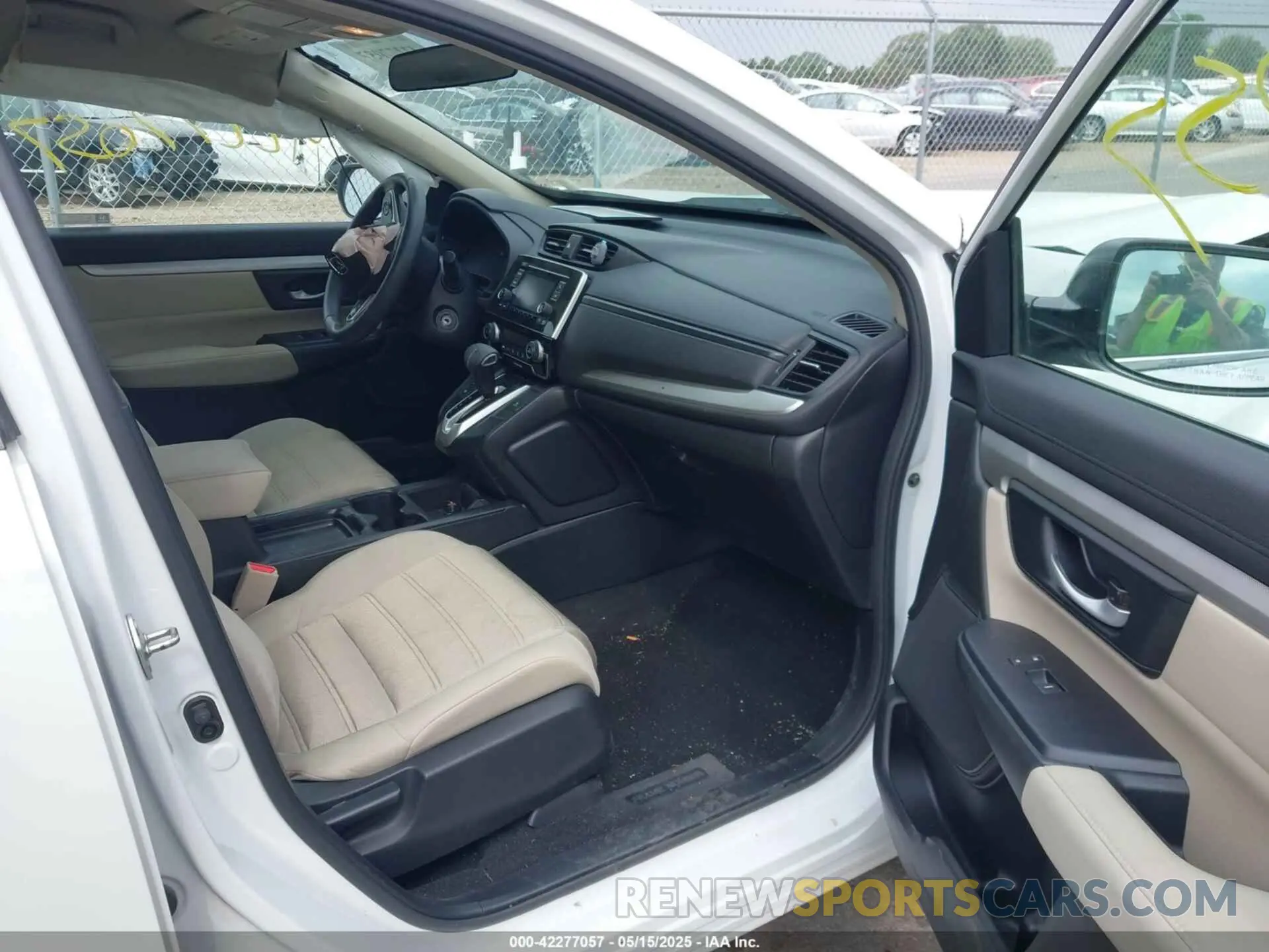 5 Photograph of a damaged car 2HKRW6H38KH209029 HONDA CR-V 2019