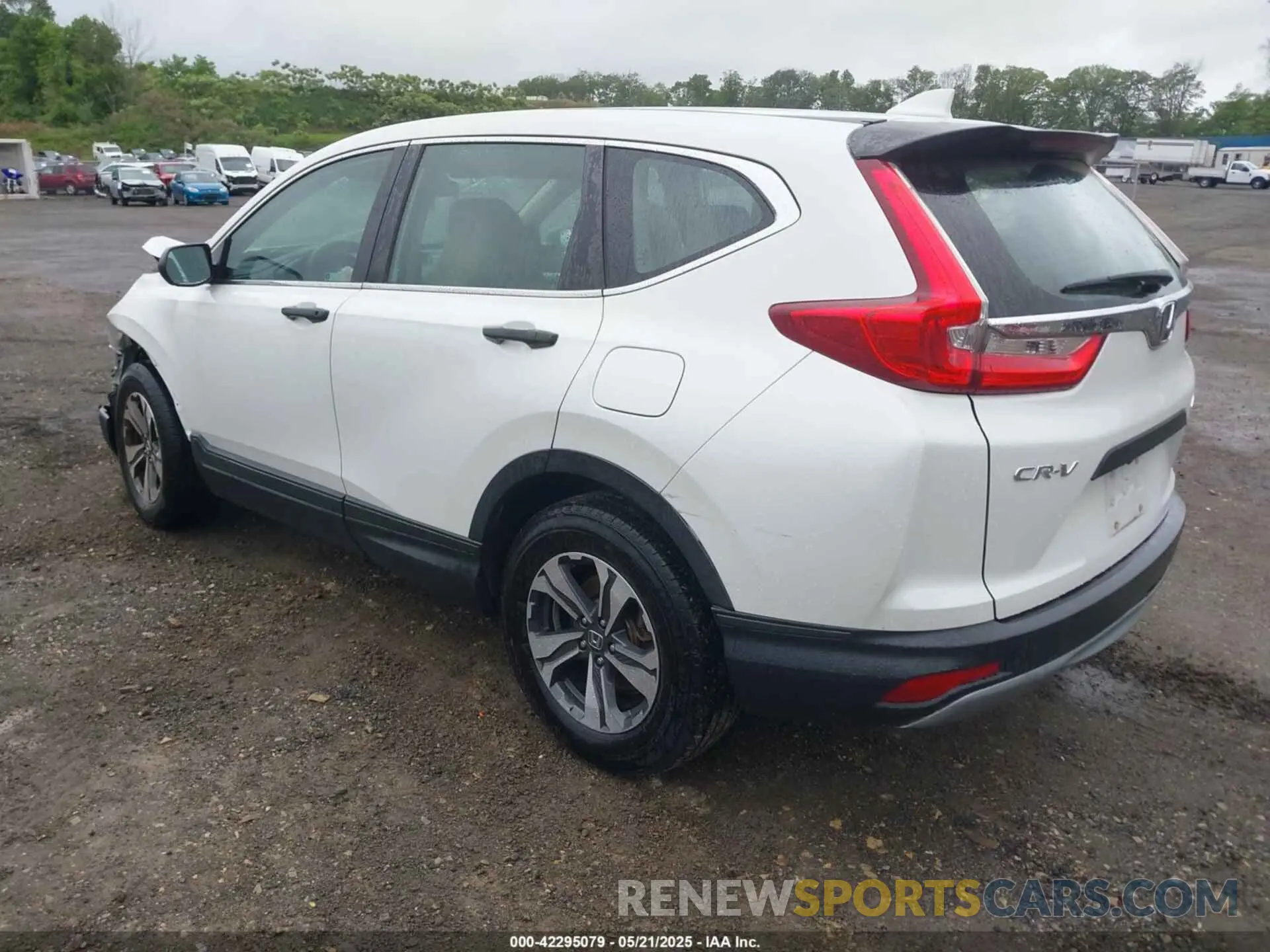 3 Photograph of a damaged car 2HKRW6H39KH229256 HONDA CR-V 2019
