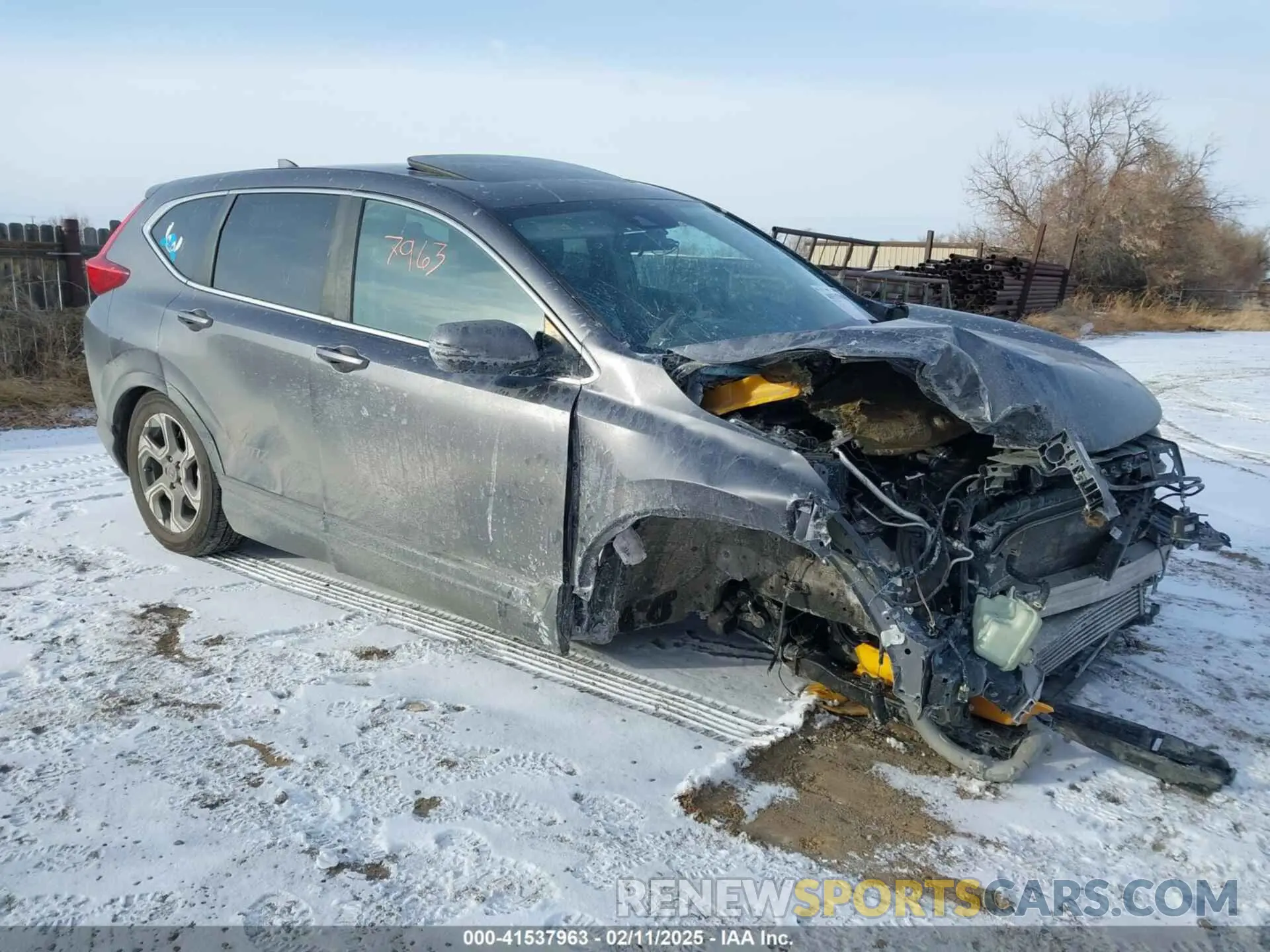1 Photograph of a damaged car 5J6RW1H53KA043072 HONDA CR-V 2019
