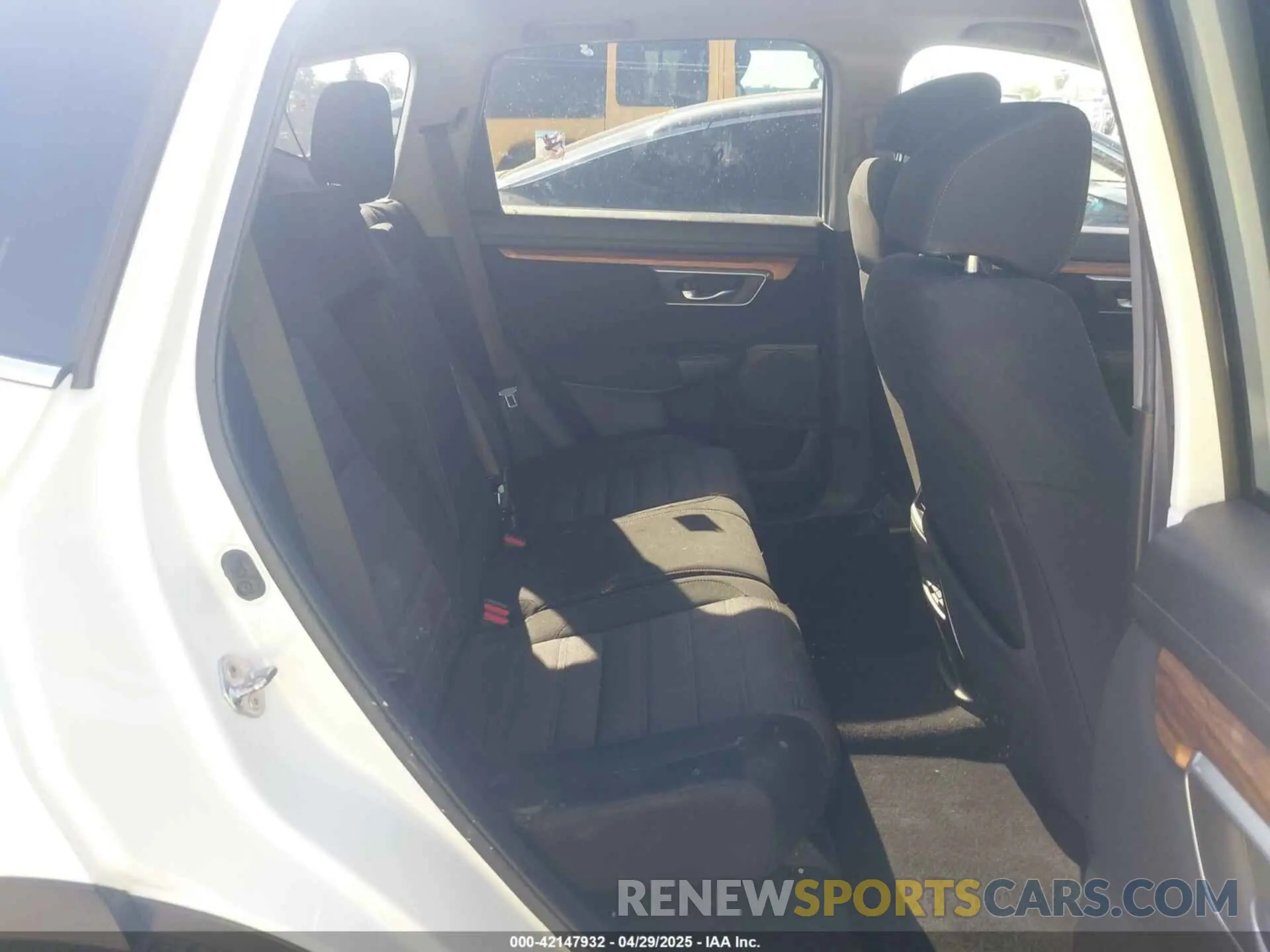 8 Фотография поврежденного автомобиля 5J6RW1H54KA020531 HONDA CR-V 2019