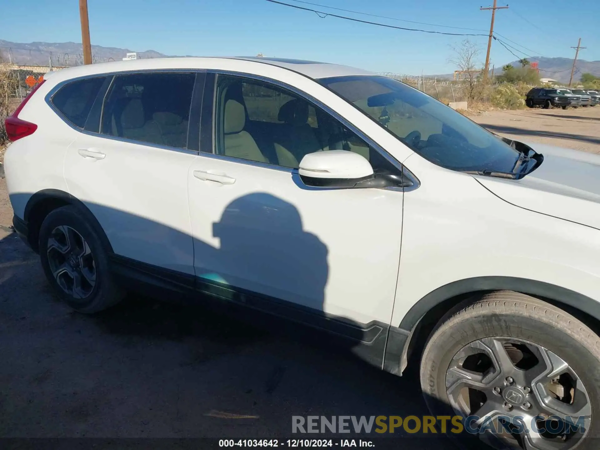 13 Фотография поврежденного автомобиля 5J6RW1H55KA037015 HONDA CR-V 2019