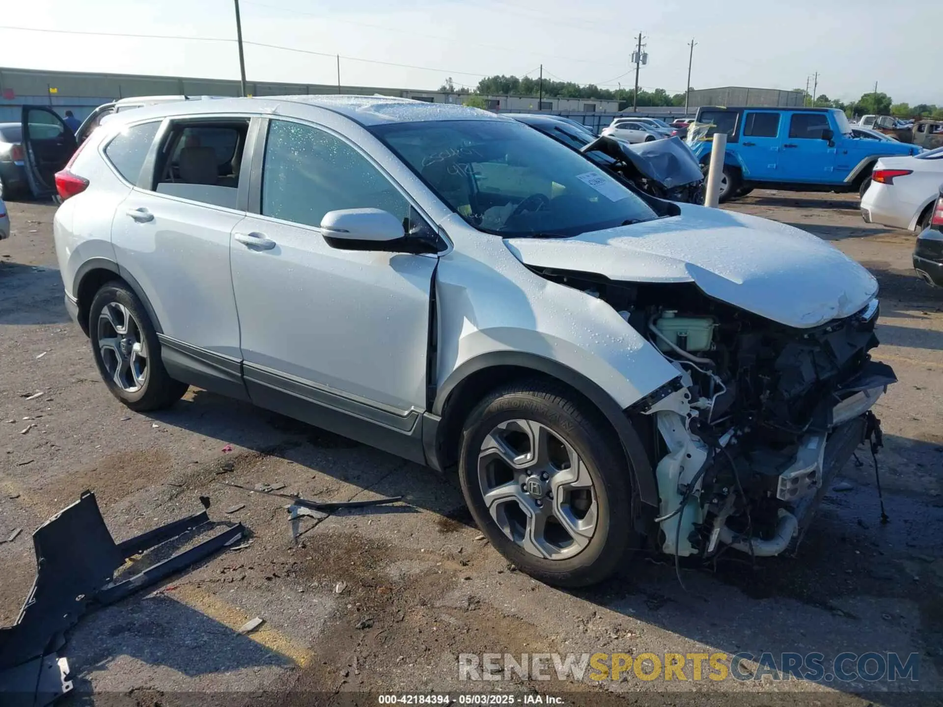 1 Photograph of a damaged car 5J6RW1H82KA017900 HONDA CR-V 2019