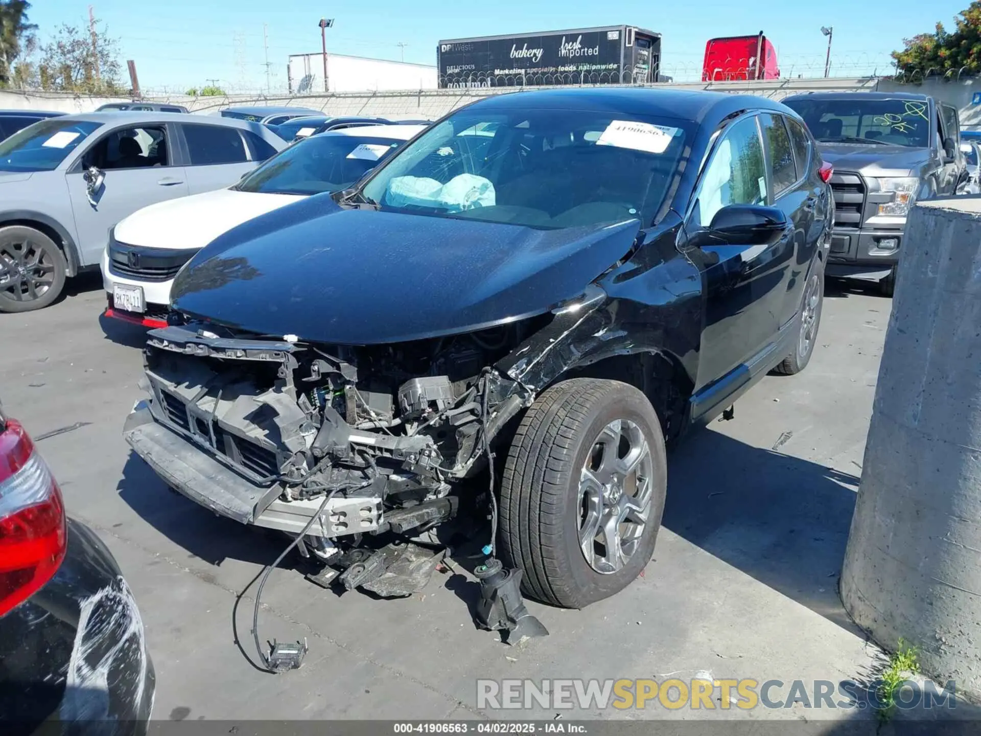 2 Photograph of a damaged car 5J6RW1H84KA001472 HONDA CR-V 2019