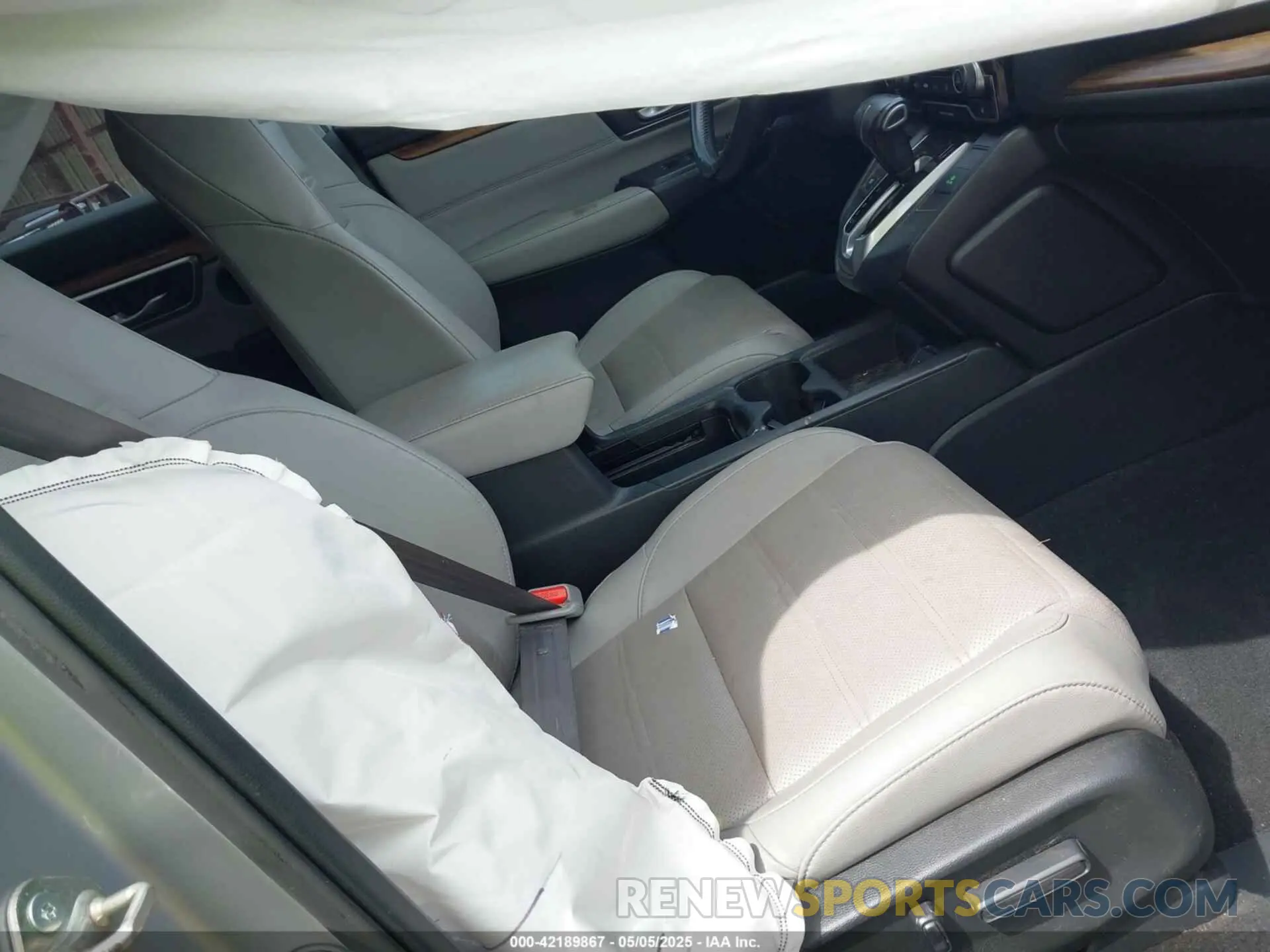 5 Фотография поврежденного автомобиля 5J6RW1H84KA017039 HONDA CR-V 2019