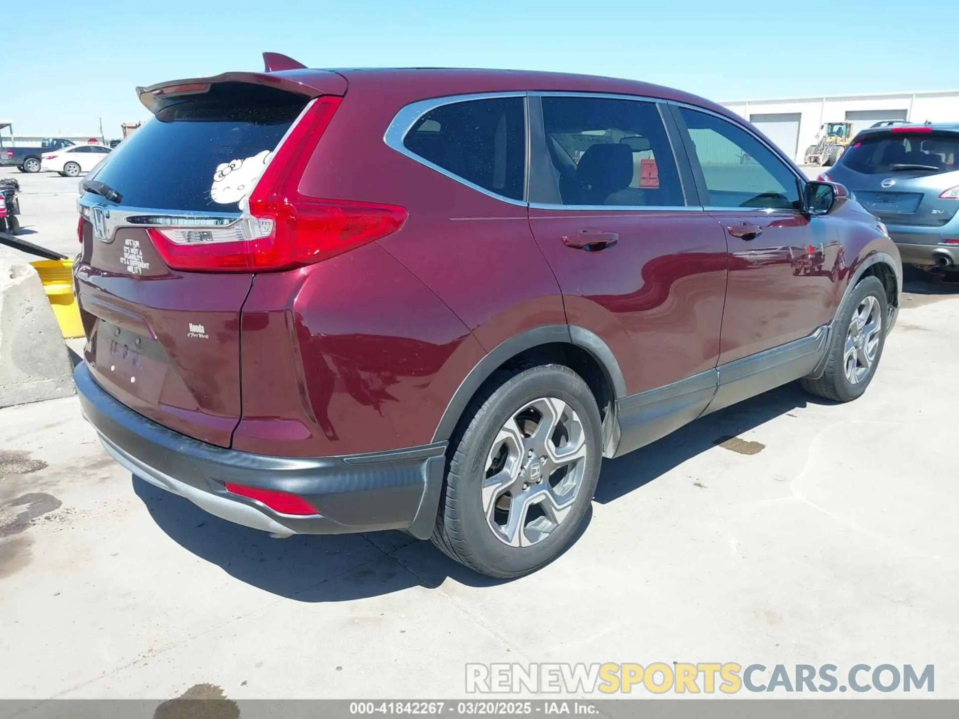 4 Photograph of a damaged car 5J6RW1H85KL002165 HONDA CR-V 2019