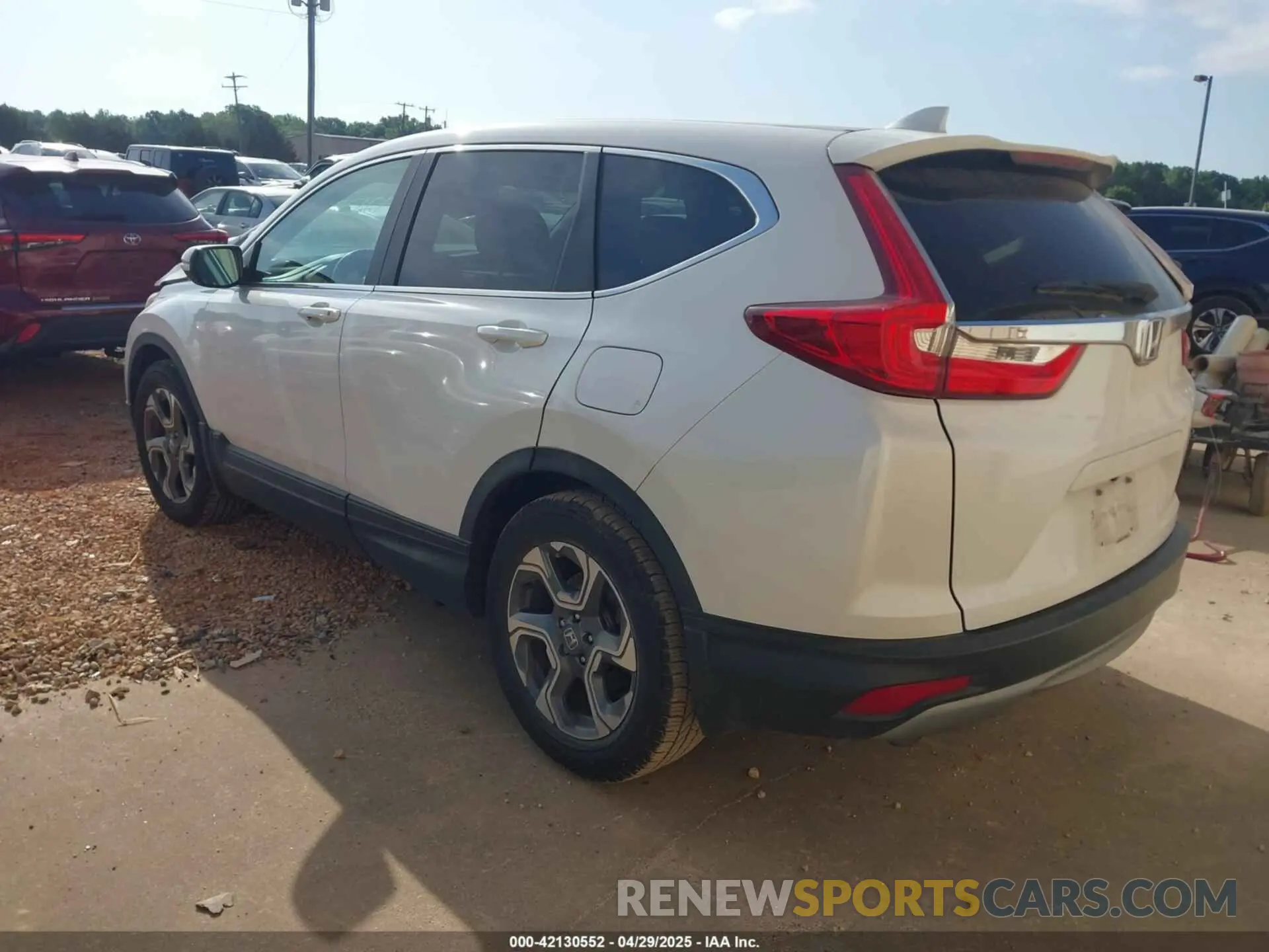 3 Photograph of a damaged car 5J6RW1H87KL006234 HONDA CR-V 2019