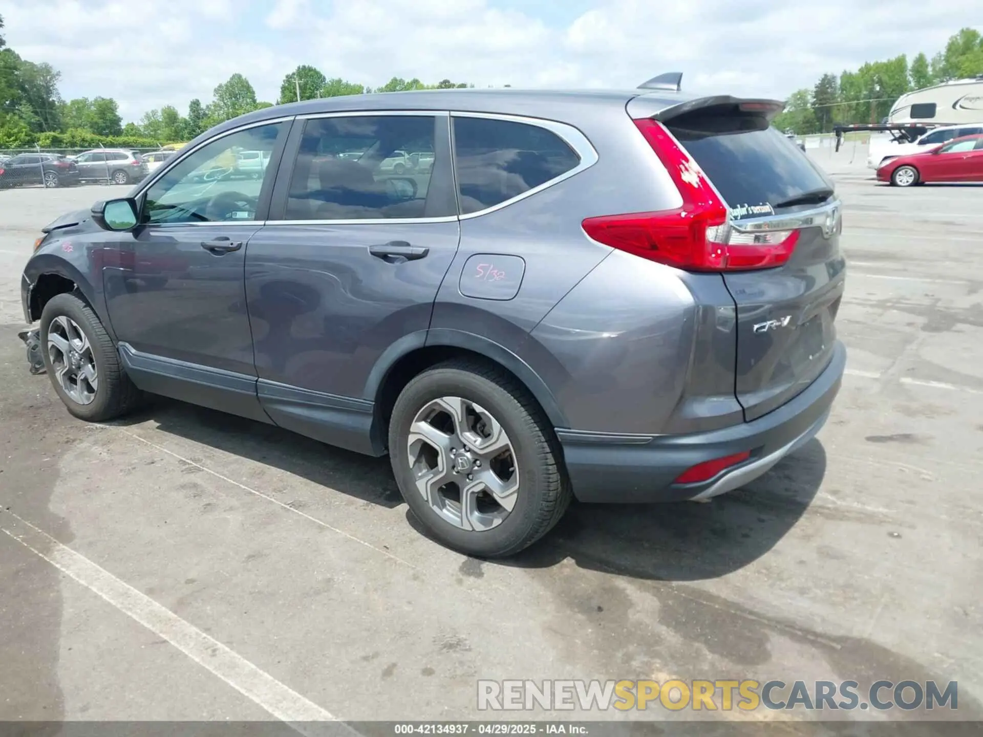 3 Фотография поврежденного автомобиля 5J6RW2H51KL007925 HONDA CR-V 2019