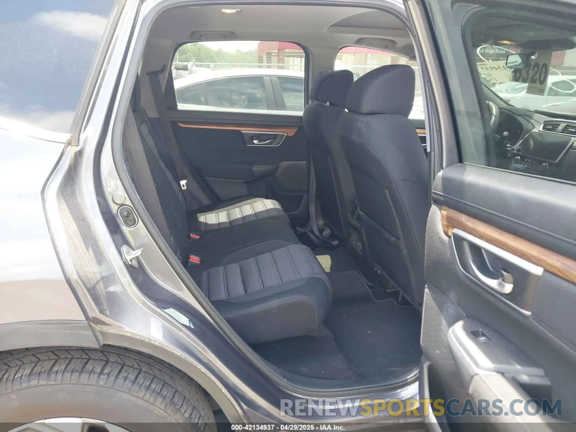8 Фотография поврежденного автомобиля 5J6RW2H51KL007925 HONDA CR-V 2019