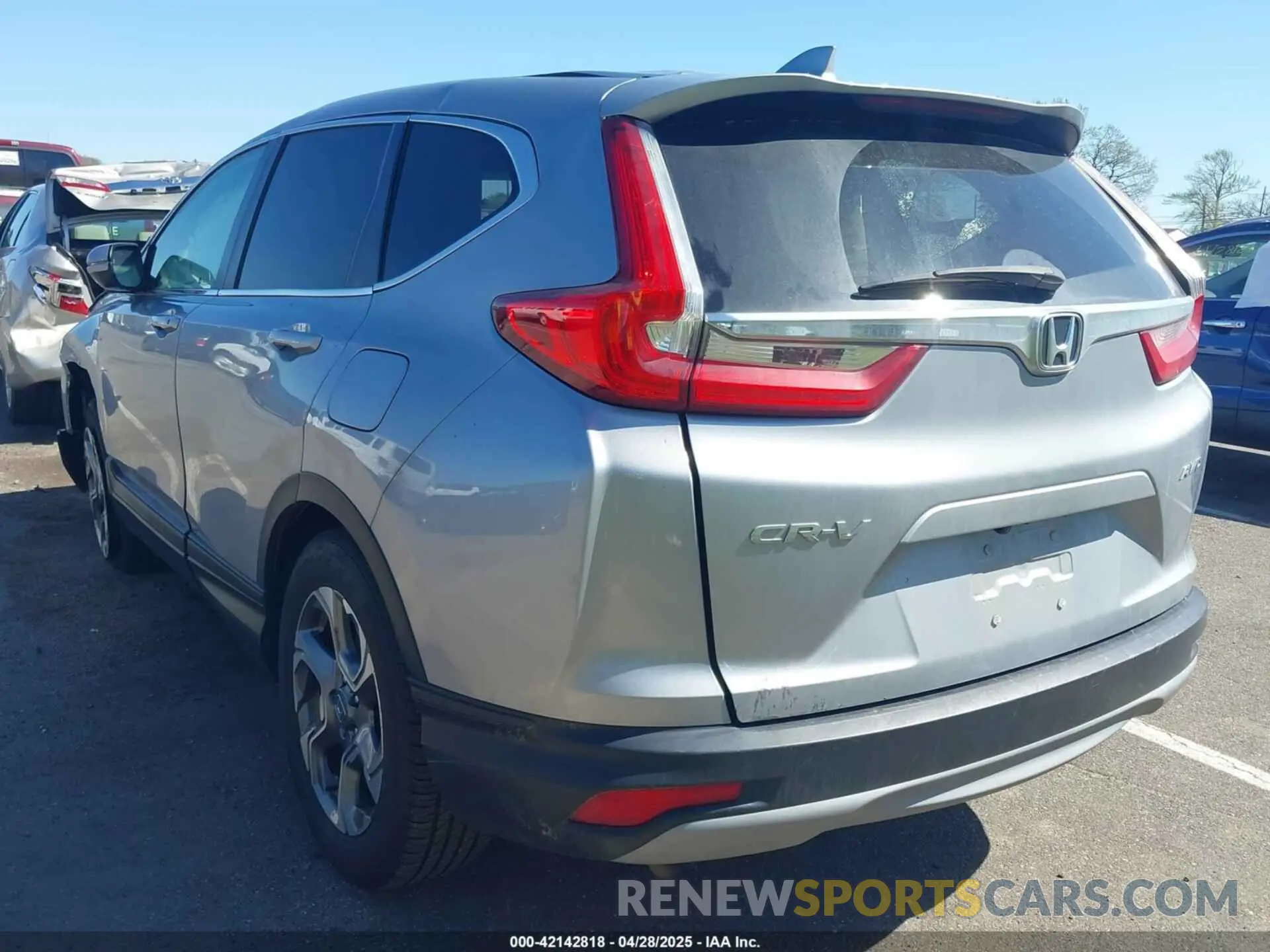3 Фотография поврежденного автомобиля 5J6RW2H51KL033747 HONDA CR-V 2019