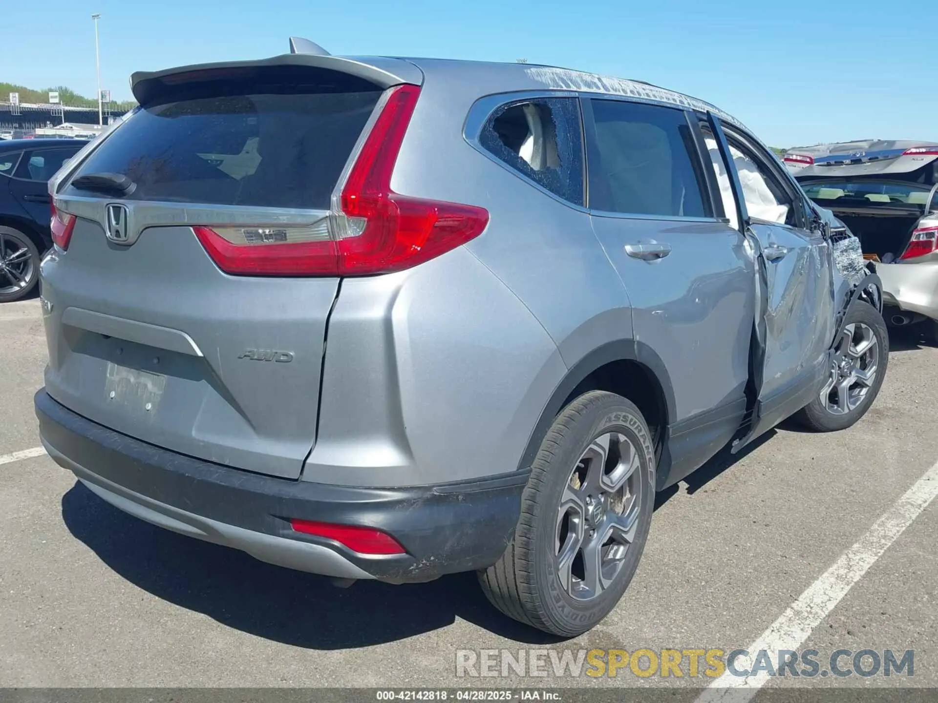 4 Фотография поврежденного автомобиля 5J6RW2H51KL033747 HONDA CR-V 2019