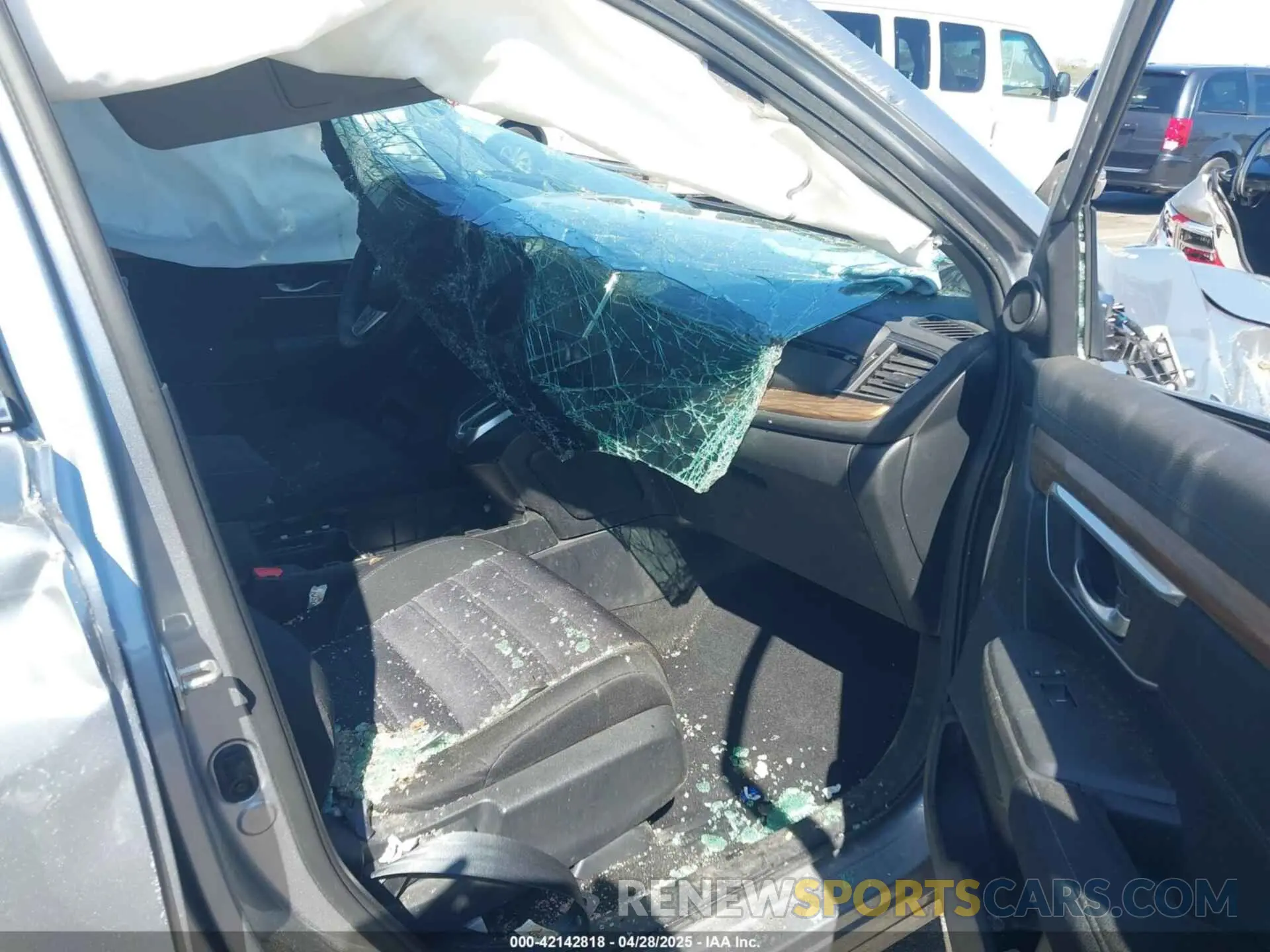 5 Фотография поврежденного автомобиля 5J6RW2H51KL033747 HONDA CR-V 2019
