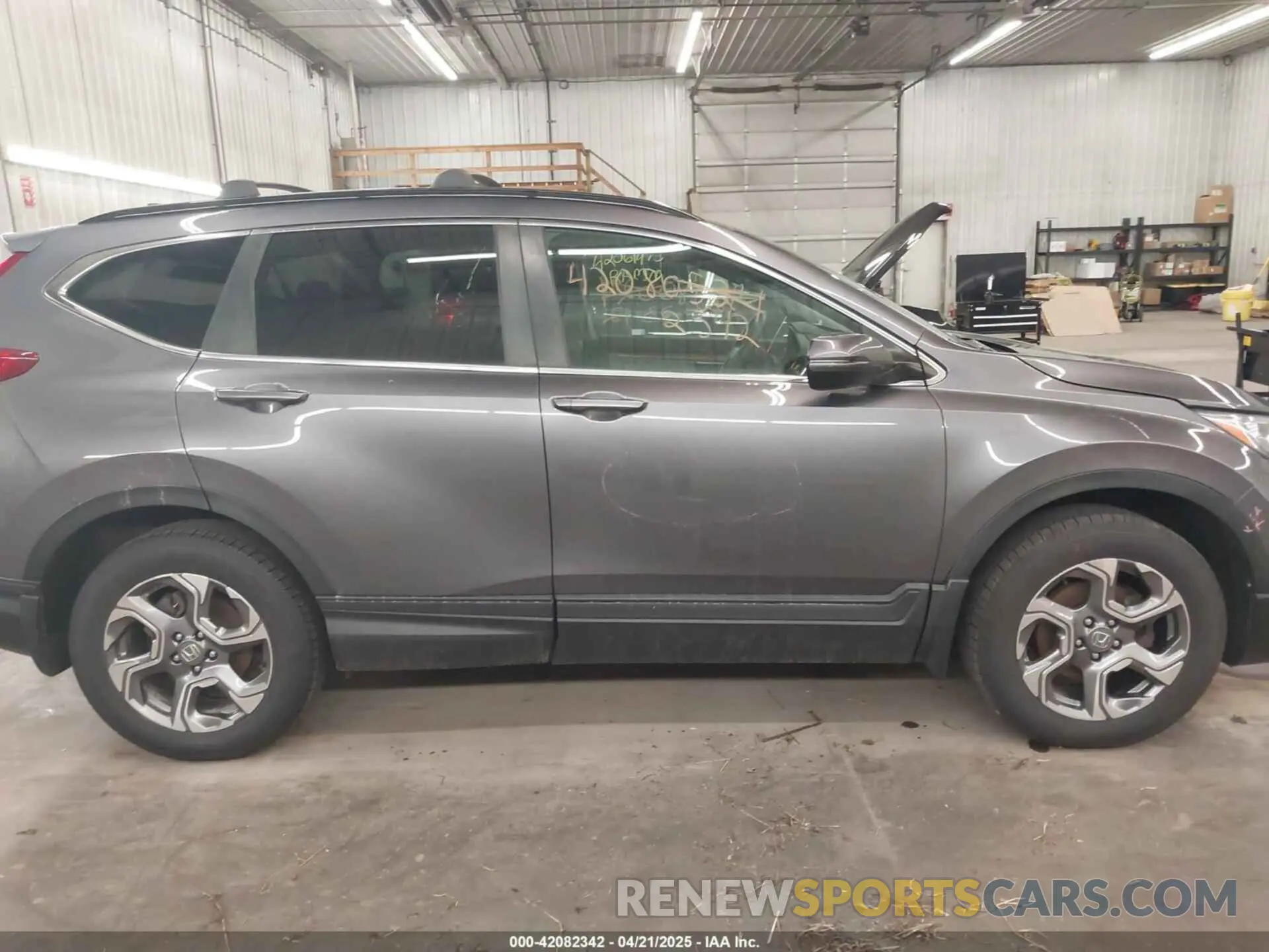 14 Фотография поврежденного автомобиля 5J6RW2H51KL036325 HONDA CR-V 2019