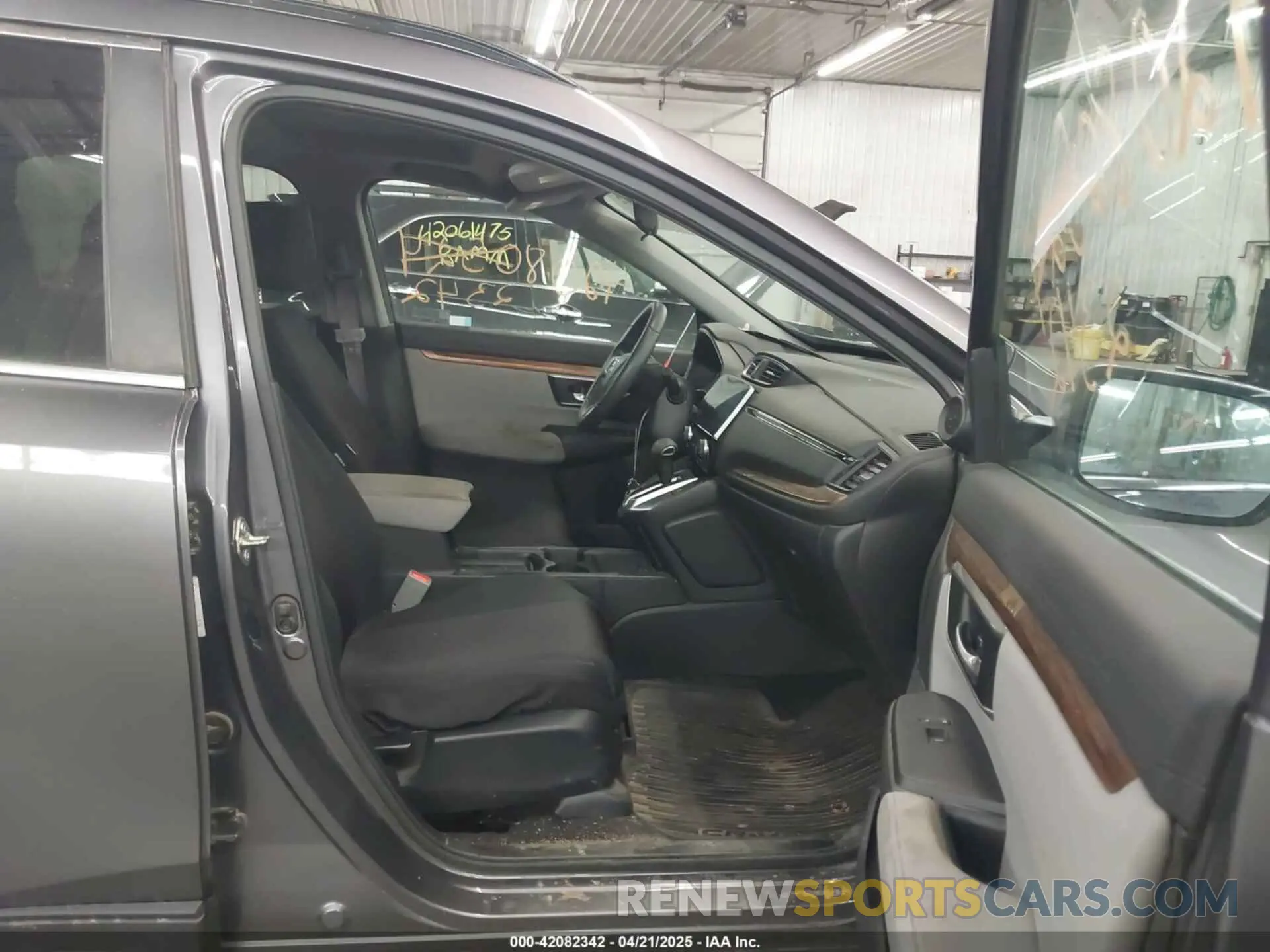 5 Фотография поврежденного автомобиля 5J6RW2H51KL036325 HONDA CR-V 2019