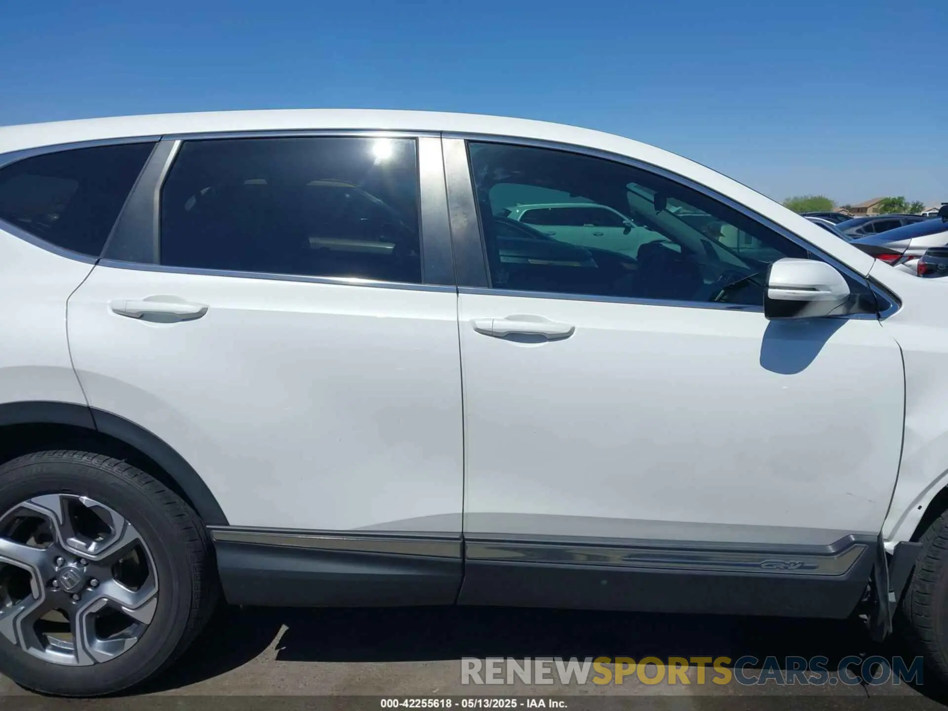 14 Фотография поврежденного автомобиля 5J6RW2H52KL012177 HONDA CR-V 2019