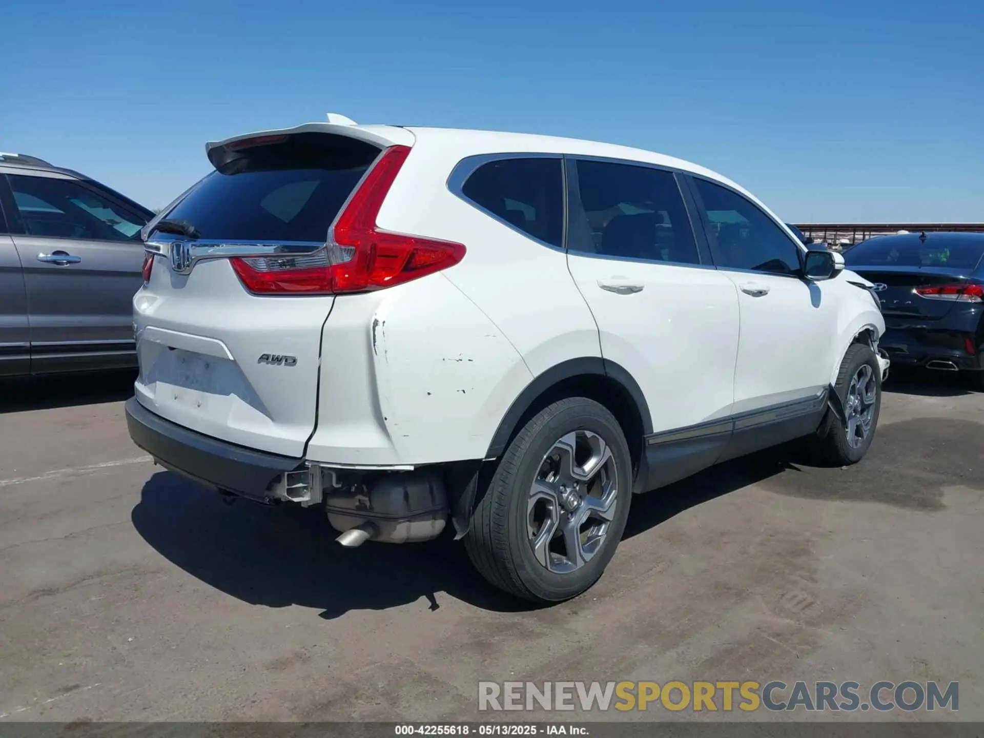 4 Фотография поврежденного автомобиля 5J6RW2H52KL012177 HONDA CR-V 2019