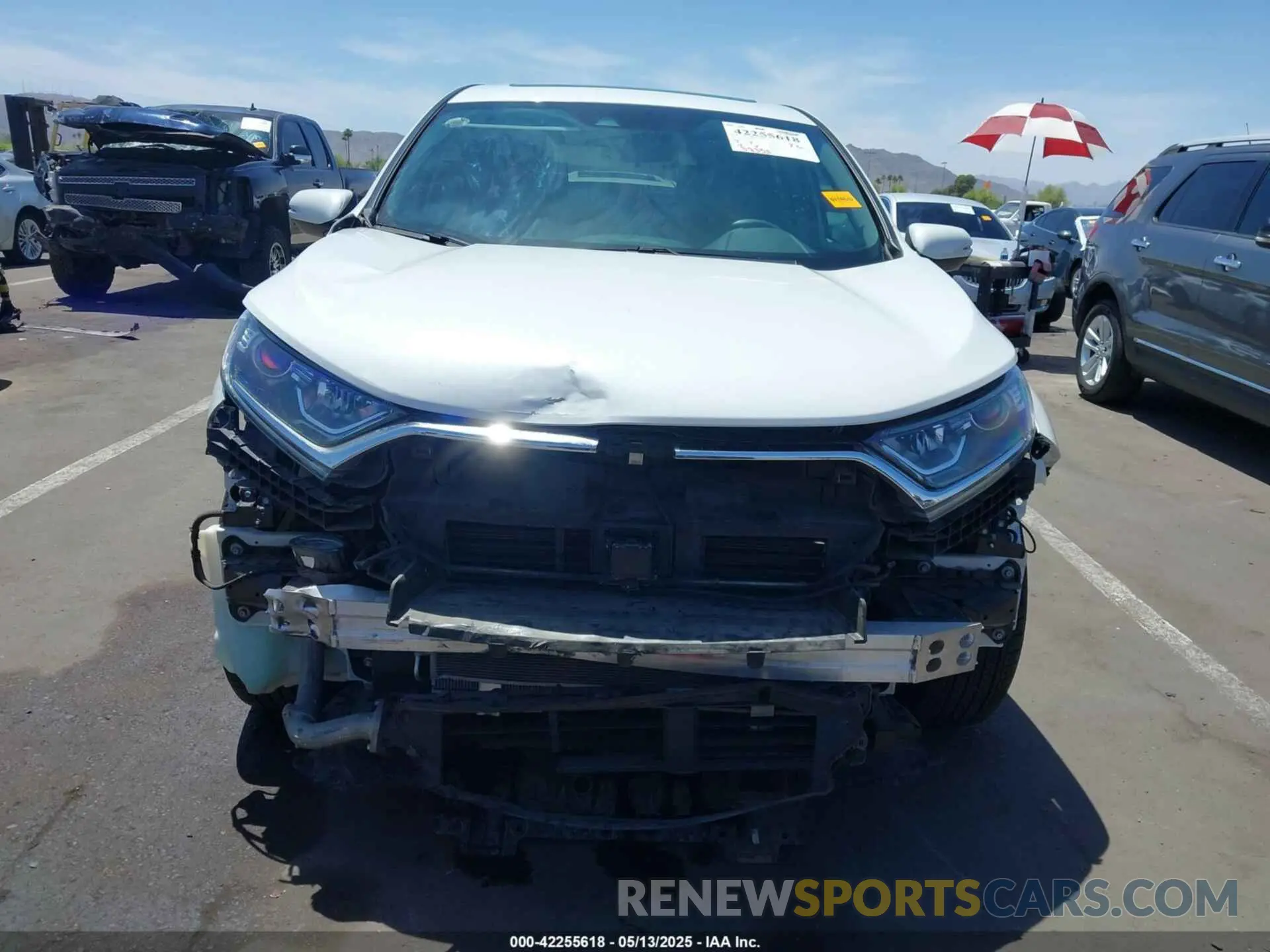 6 Фотография поврежденного автомобиля 5J6RW2H52KL012177 HONDA CR-V 2019