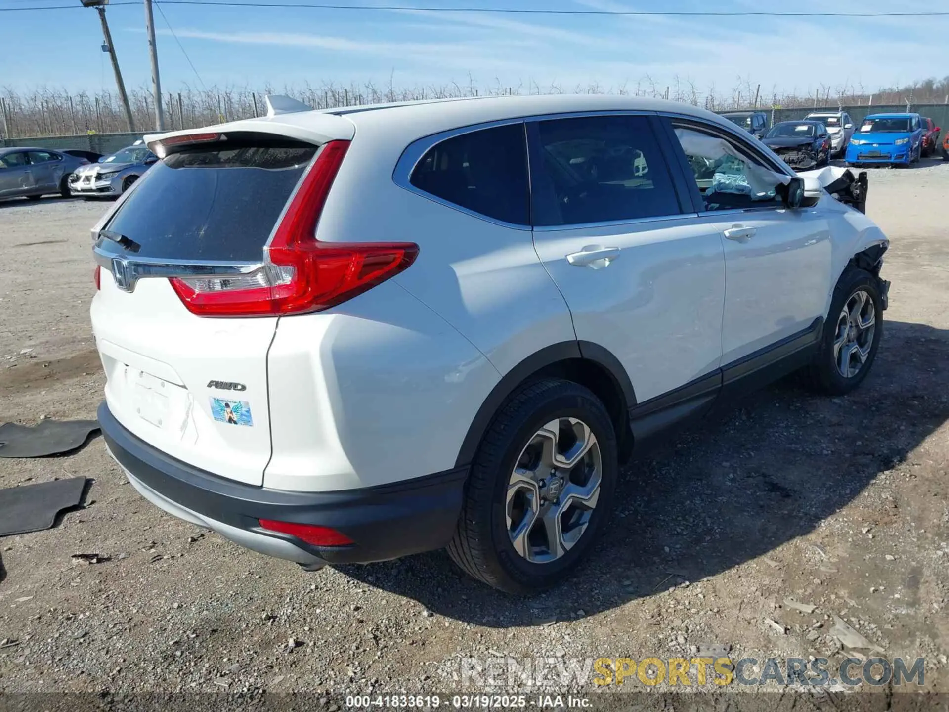 4 Фотография поврежденного автомобиля 5J6RW2H57KL030092 HONDA CR-V 2019