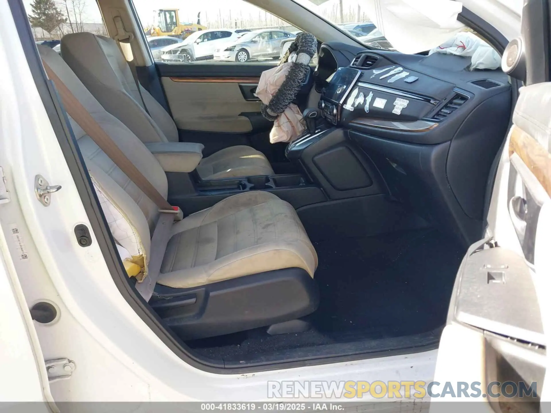 5 Фотография поврежденного автомобиля 5J6RW2H57KL030092 HONDA CR-V 2019