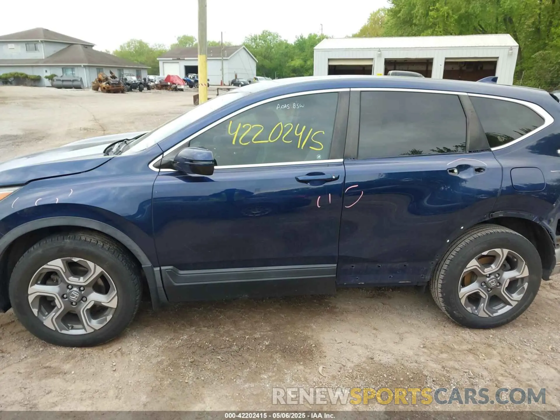 14 Photograph of a damaged car 5J6RW2H89KA000971 HONDA CR-V 2019