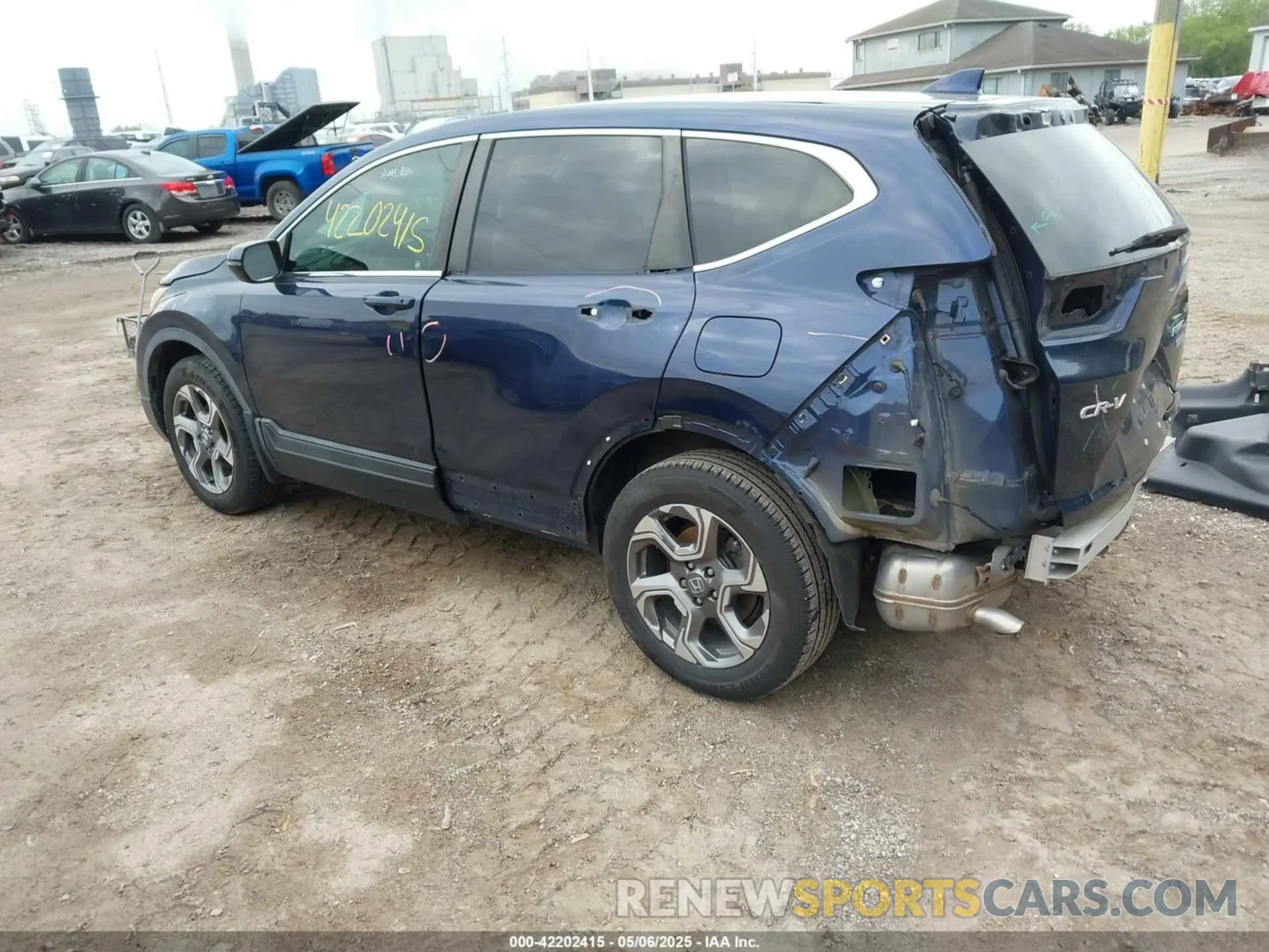 3 Photograph of a damaged car 5J6RW2H89KA000971 HONDA CR-V 2019