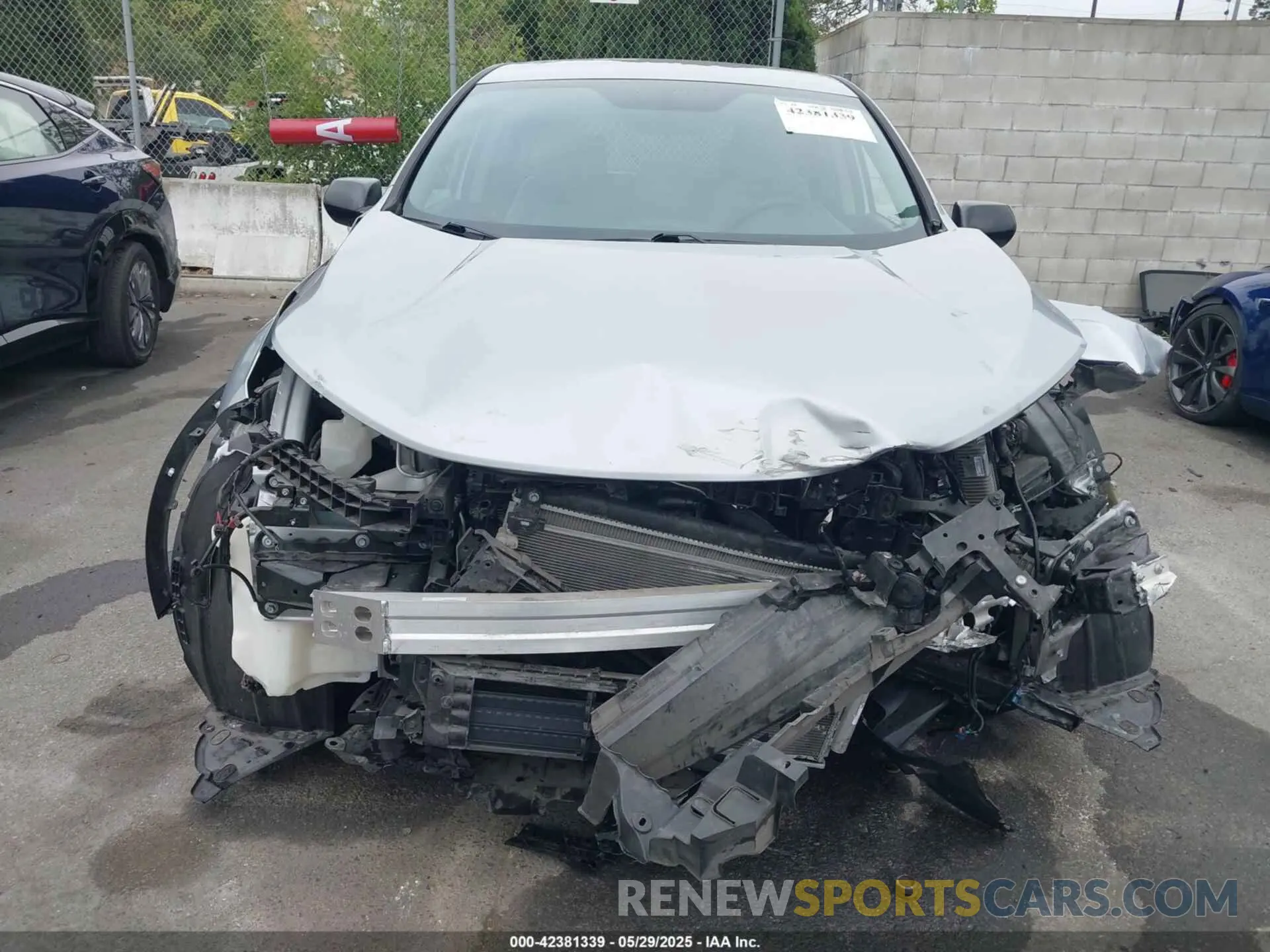 12 Photograph of a damaged car 5J6RW5H36KL002591 HONDA CR-V 2019