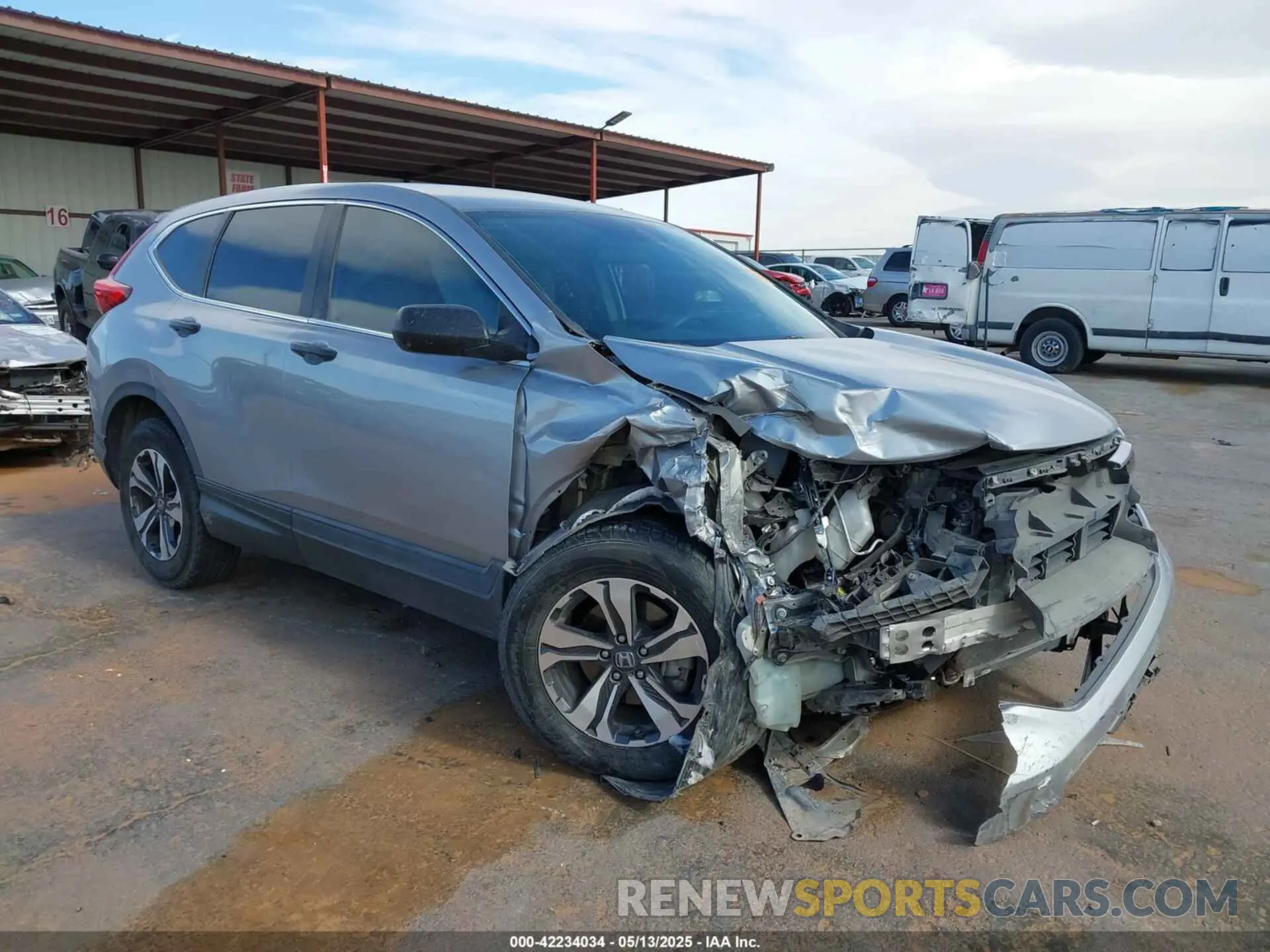 1 Photograph of a damaged car 5J6RW5H37KL004432 HONDA CR-V 2019