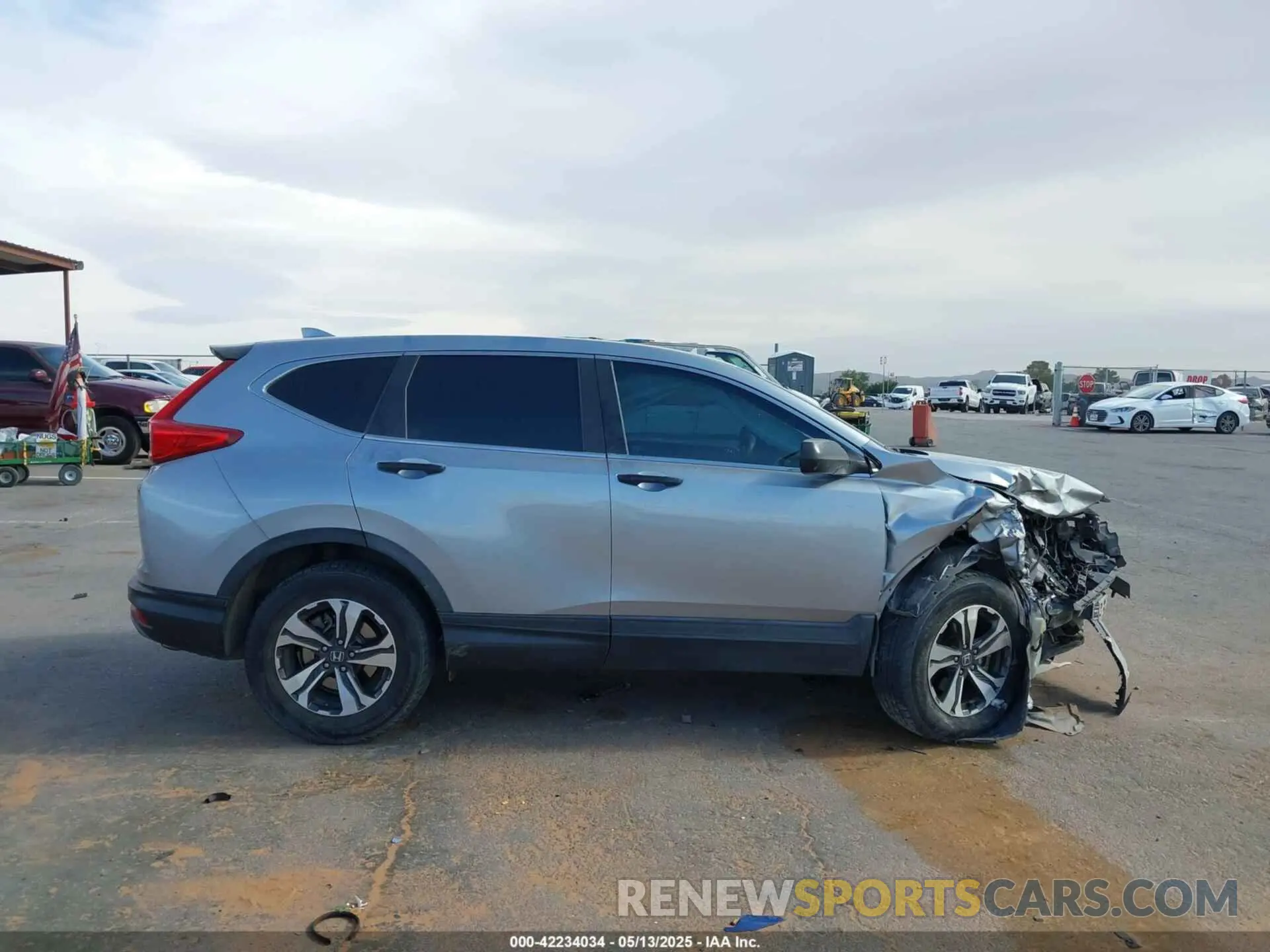 13 Photograph of a damaged car 5J6RW5H37KL004432 HONDA CR-V 2019