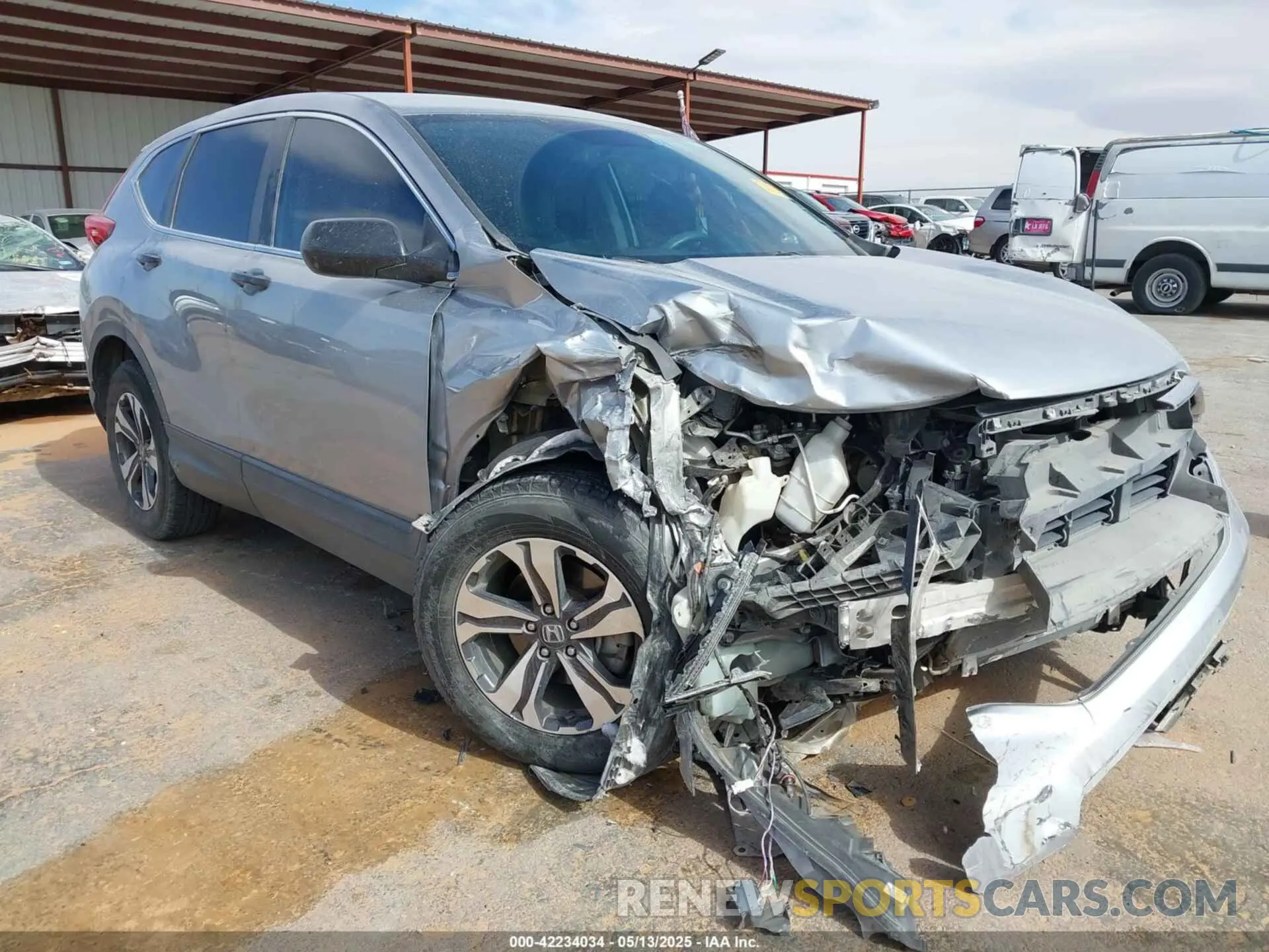 6 Photograph of a damaged car 5J6RW5H37KL004432 HONDA CR-V 2019