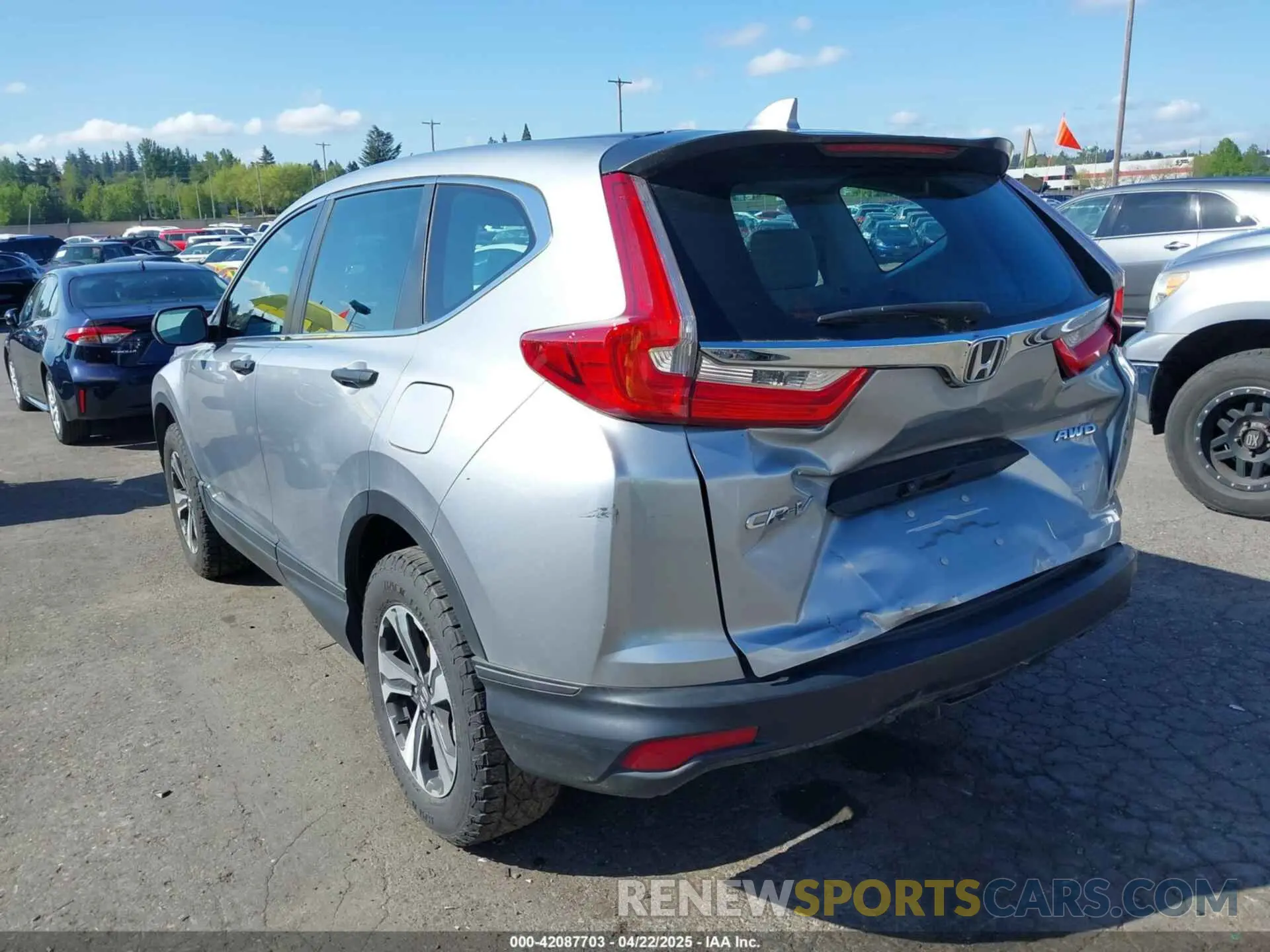 3 Фотография поврежденного автомобиля 5J6RW6H31KL003721 HONDA CR-V 2019