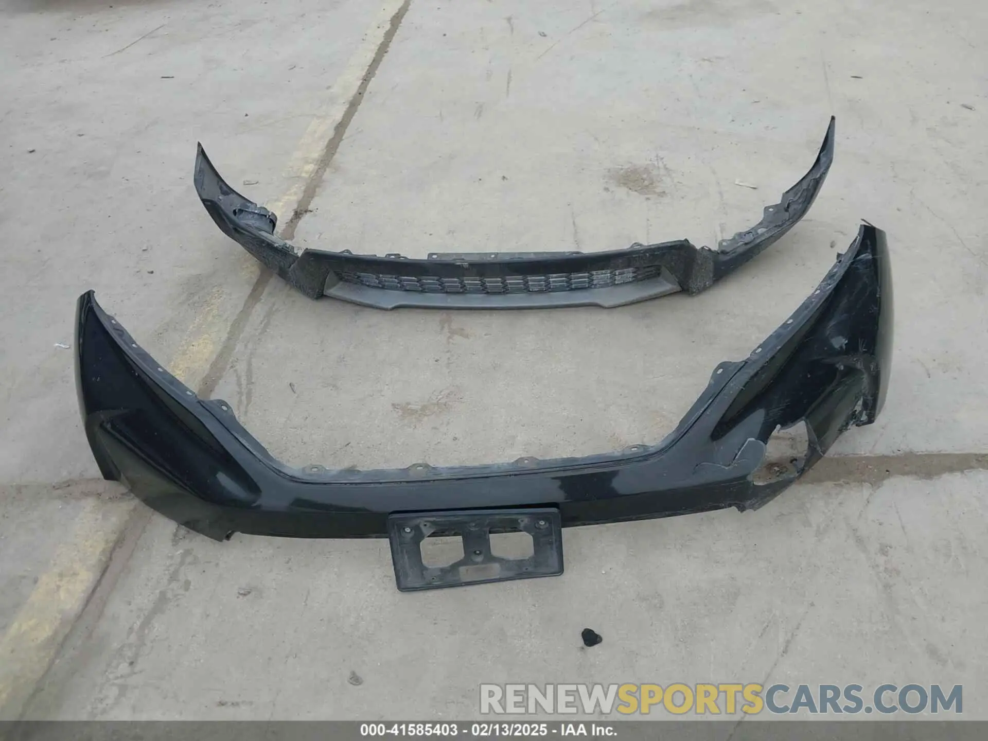 12 Photograph of a damaged car 7FARW1H51KE007334 HONDA CR-V 2019