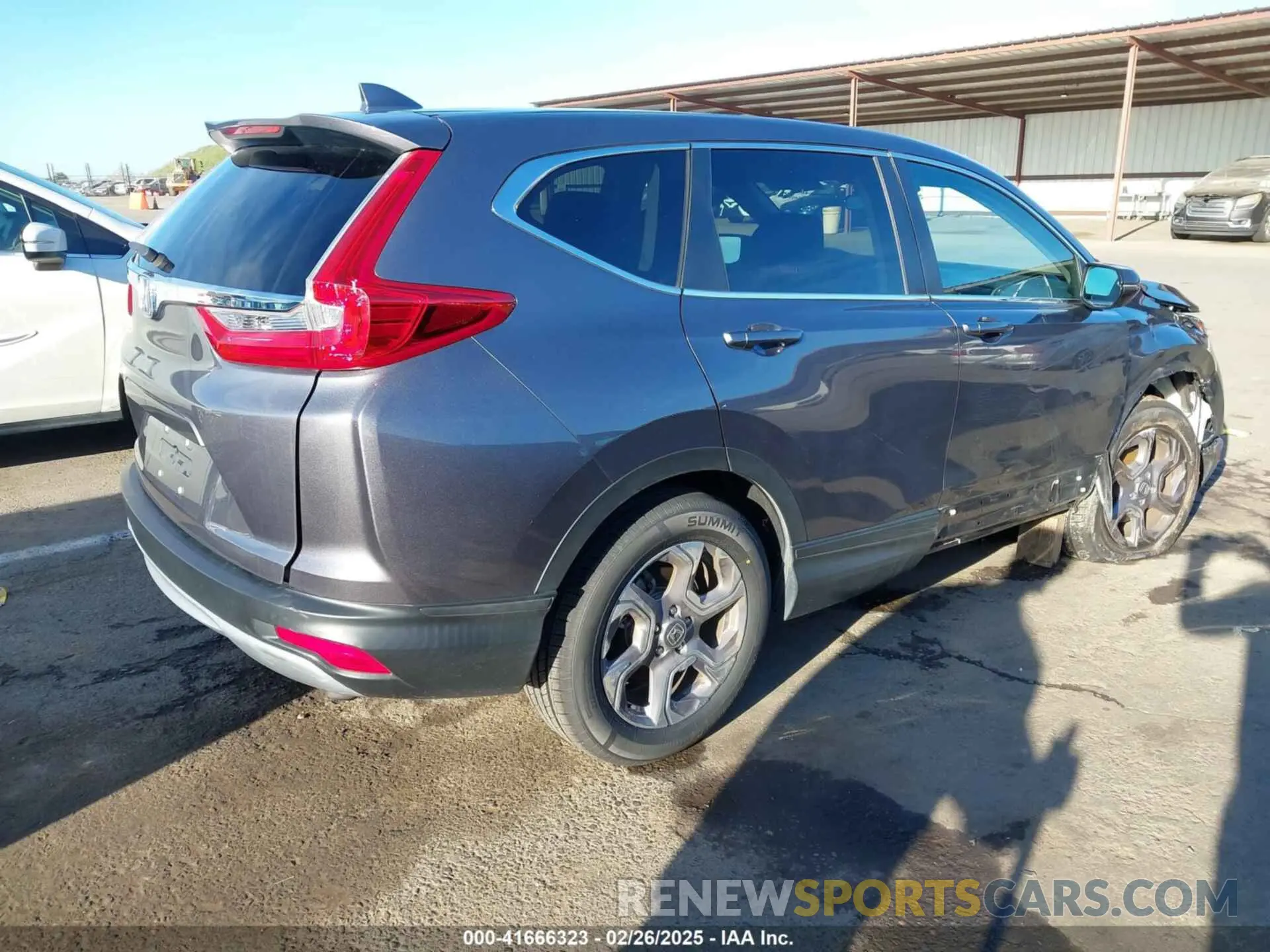4 Photograph of a damaged car 7FARW1H52KE038656 HONDA CR-V 2019