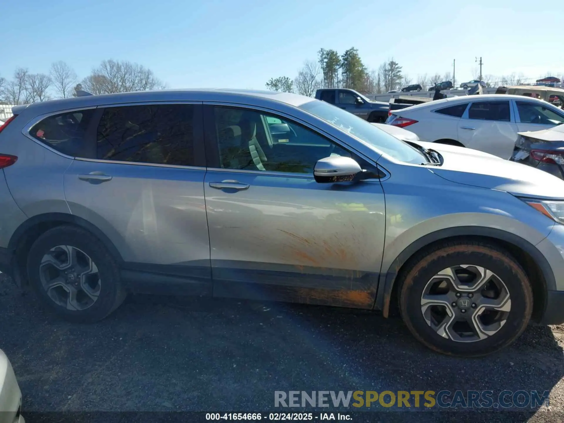 13 Photograph of a damaged car 7FARW1H53KE035748 HONDA CR-V 2019
