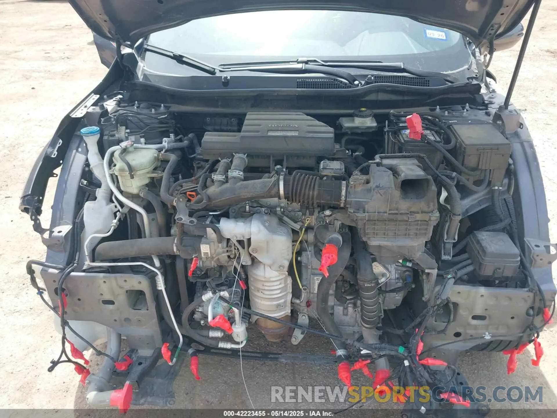 10 Photograph of a damaged car 7FARW1H55KE032690 HONDA CR-V 2019