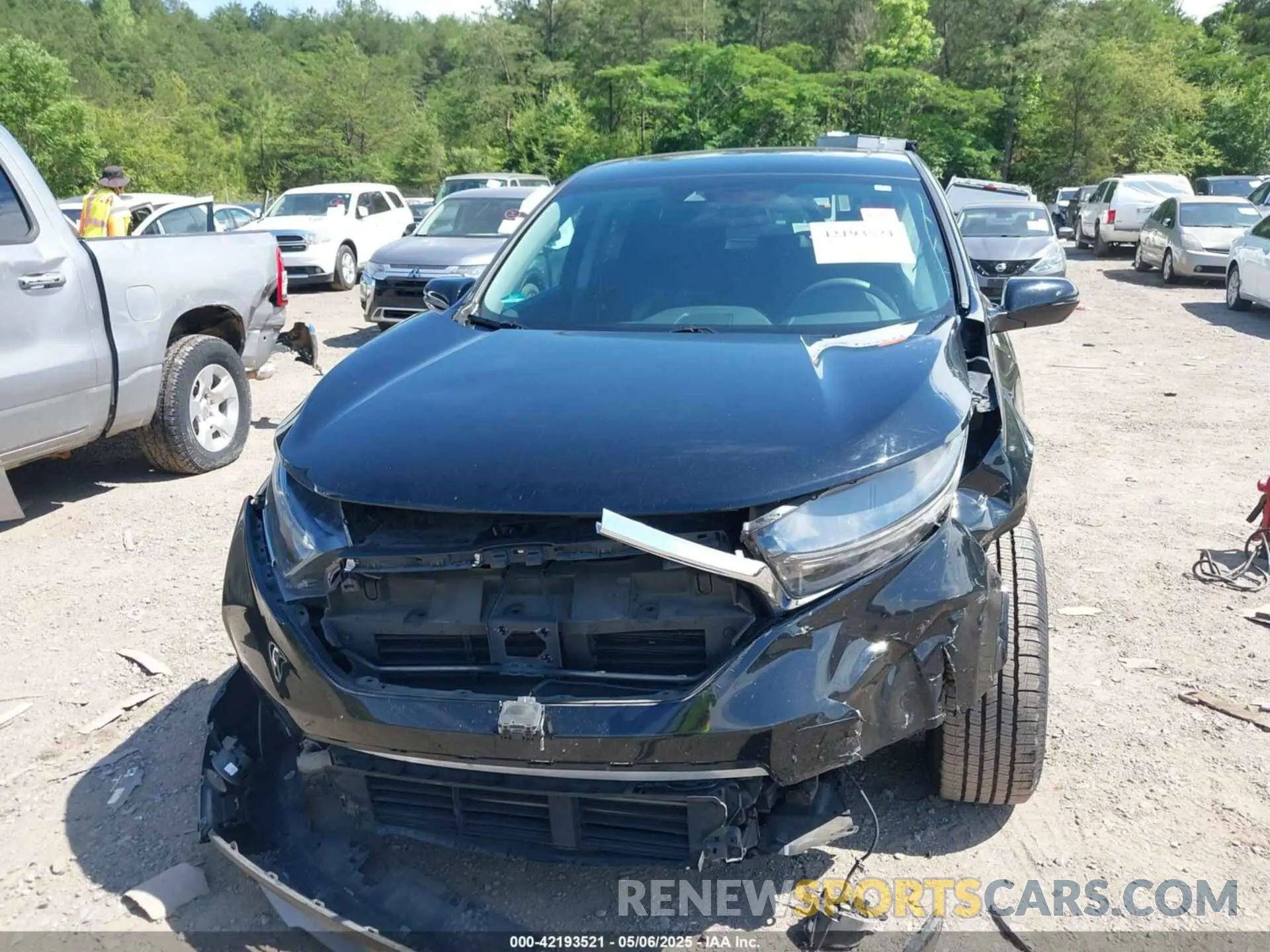 12 Photograph of a damaged car 7FARW1H57KE020539 HONDA CR-V 2019