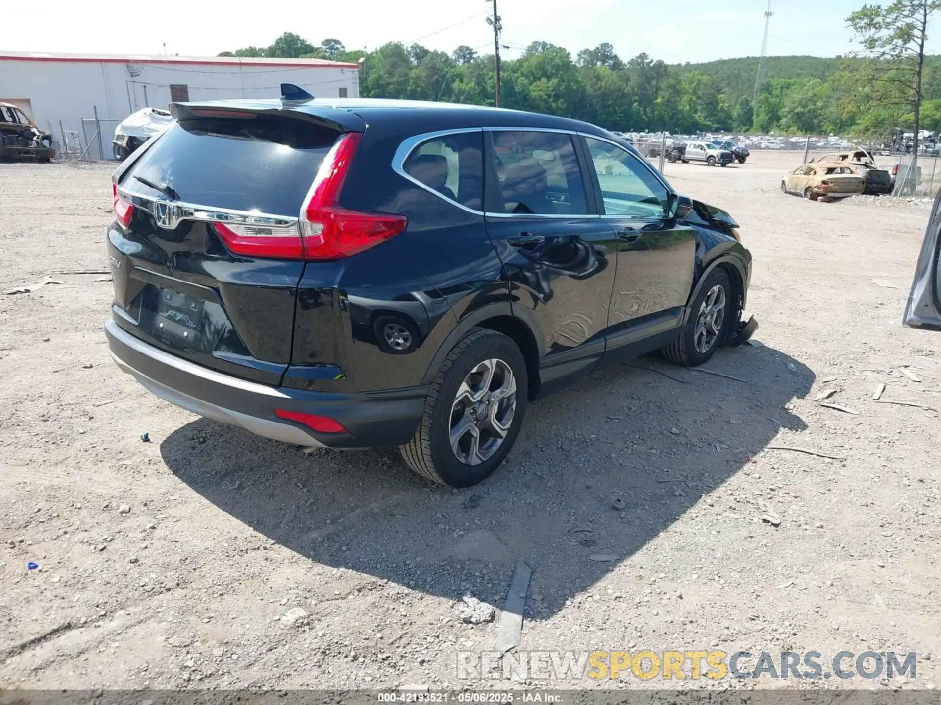 4 Photograph of a damaged car 7FARW1H57KE020539 HONDA CR-V 2019